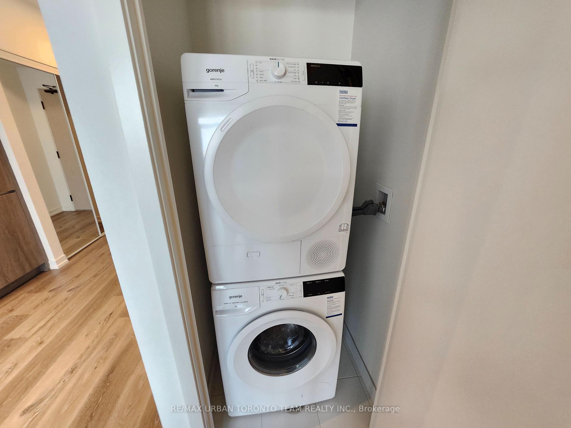Photo 8 of Unit 2508, 28 Interchange Way, Vaughan, Vaughan Corporate Centre — HOMEH