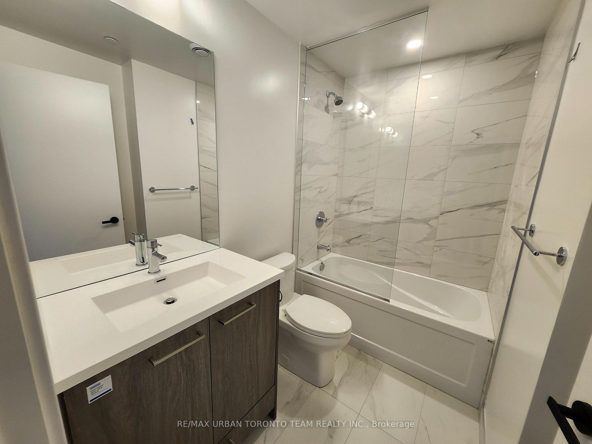 Photo 9 of Unit 2508, 28 Interchange Way, Vaughan, Vaughan Corporate Centre — HOMEH