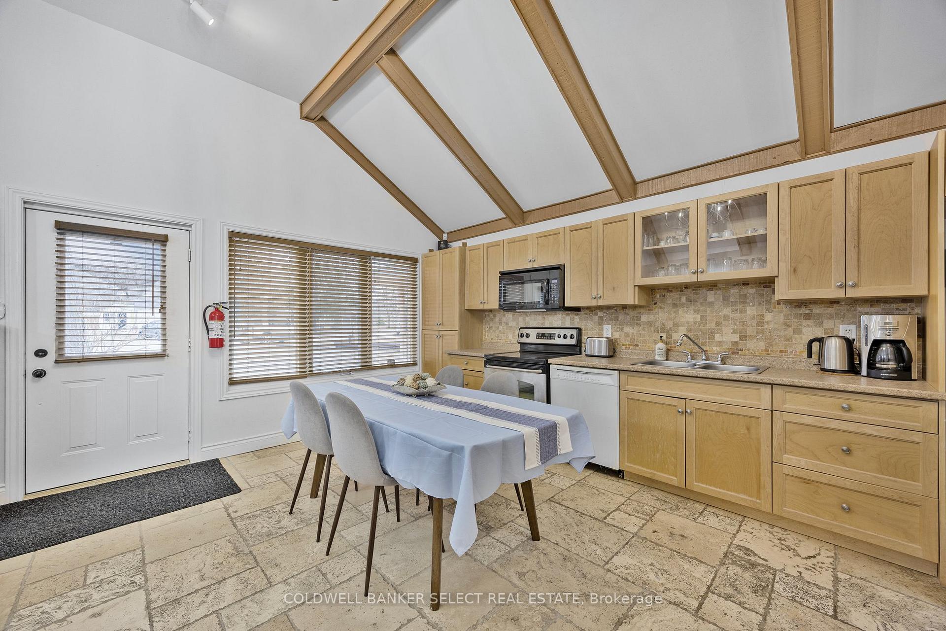 Photo 11 of 77-79 Baker Street, Wasaga Beach — HOMEH
