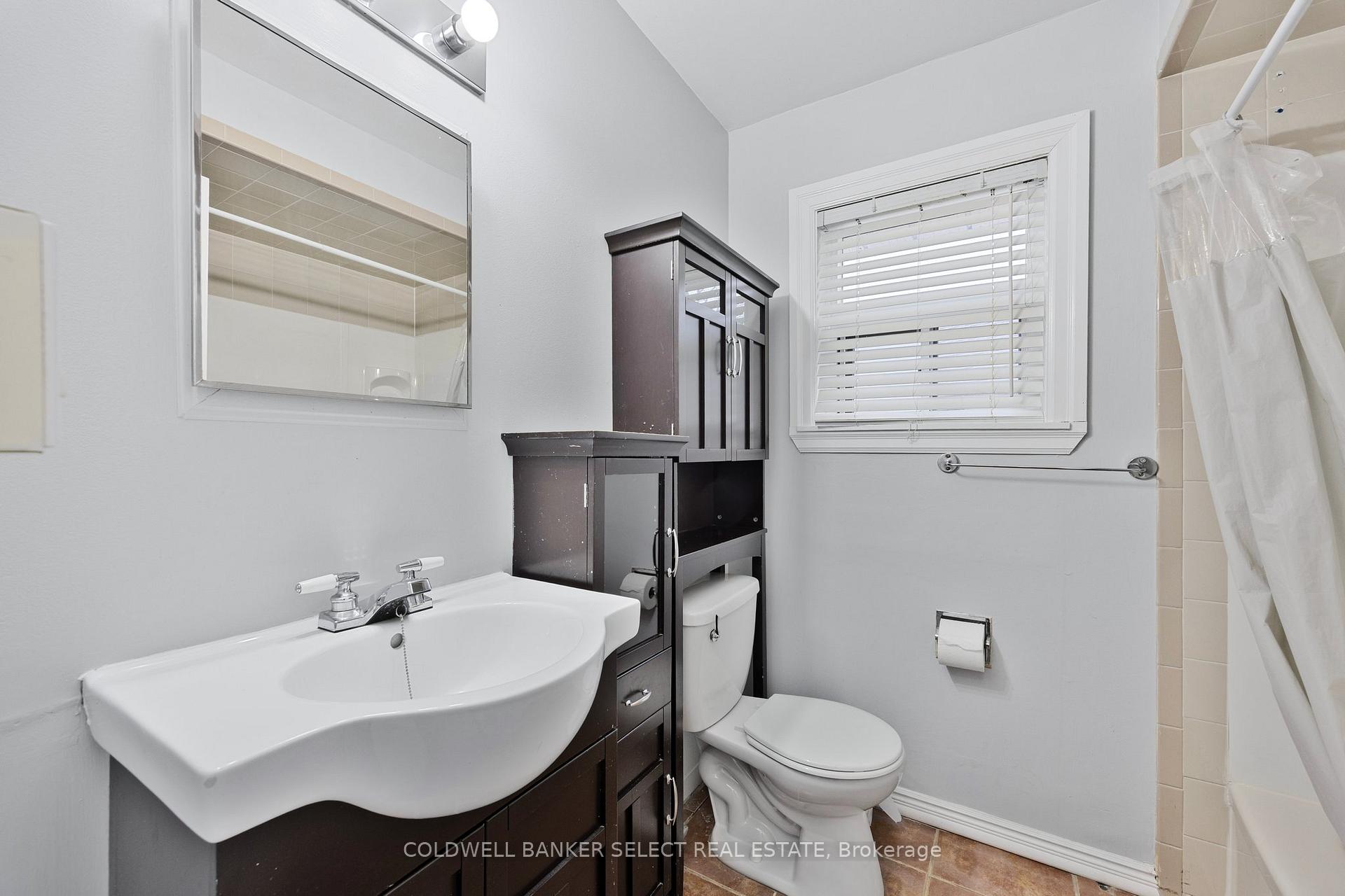 Photo 36 of 77-79 Baker Street, Wasaga Beach — HOMEH
