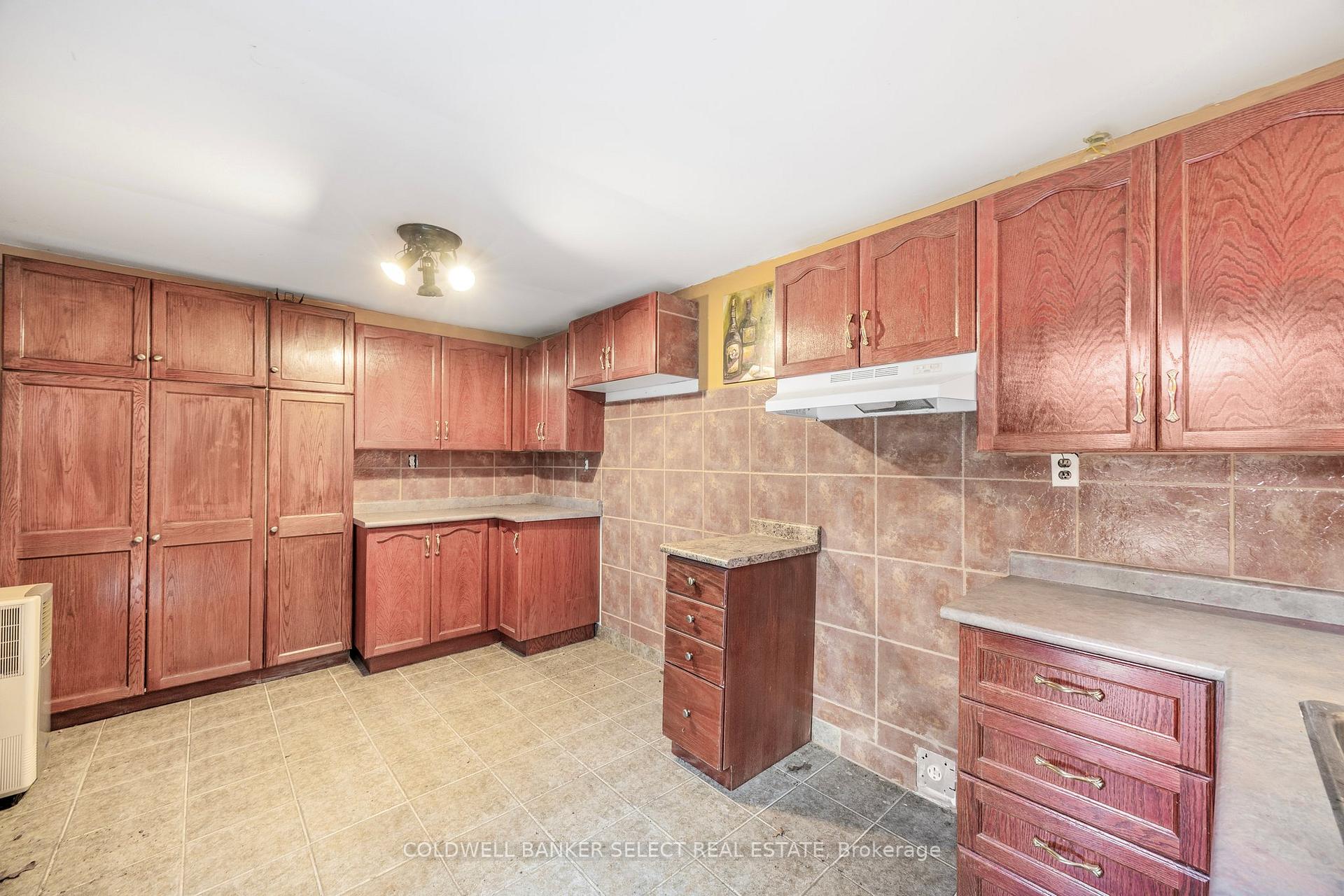 Photo 46 of 77-79 Baker Street, Wasaga Beach — HOMEH