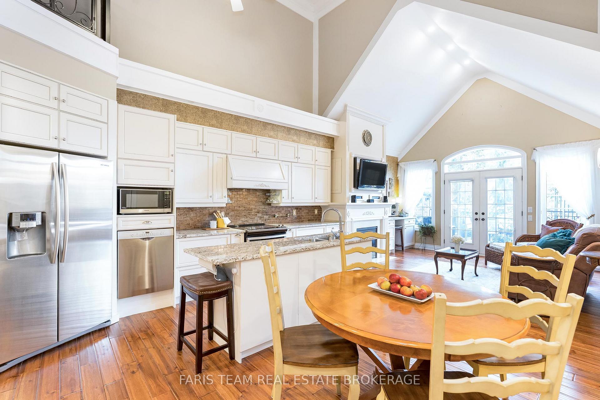 Photo 5 of 10 Wilton Trail, Aurora, Aurora Estates — HOMEH
