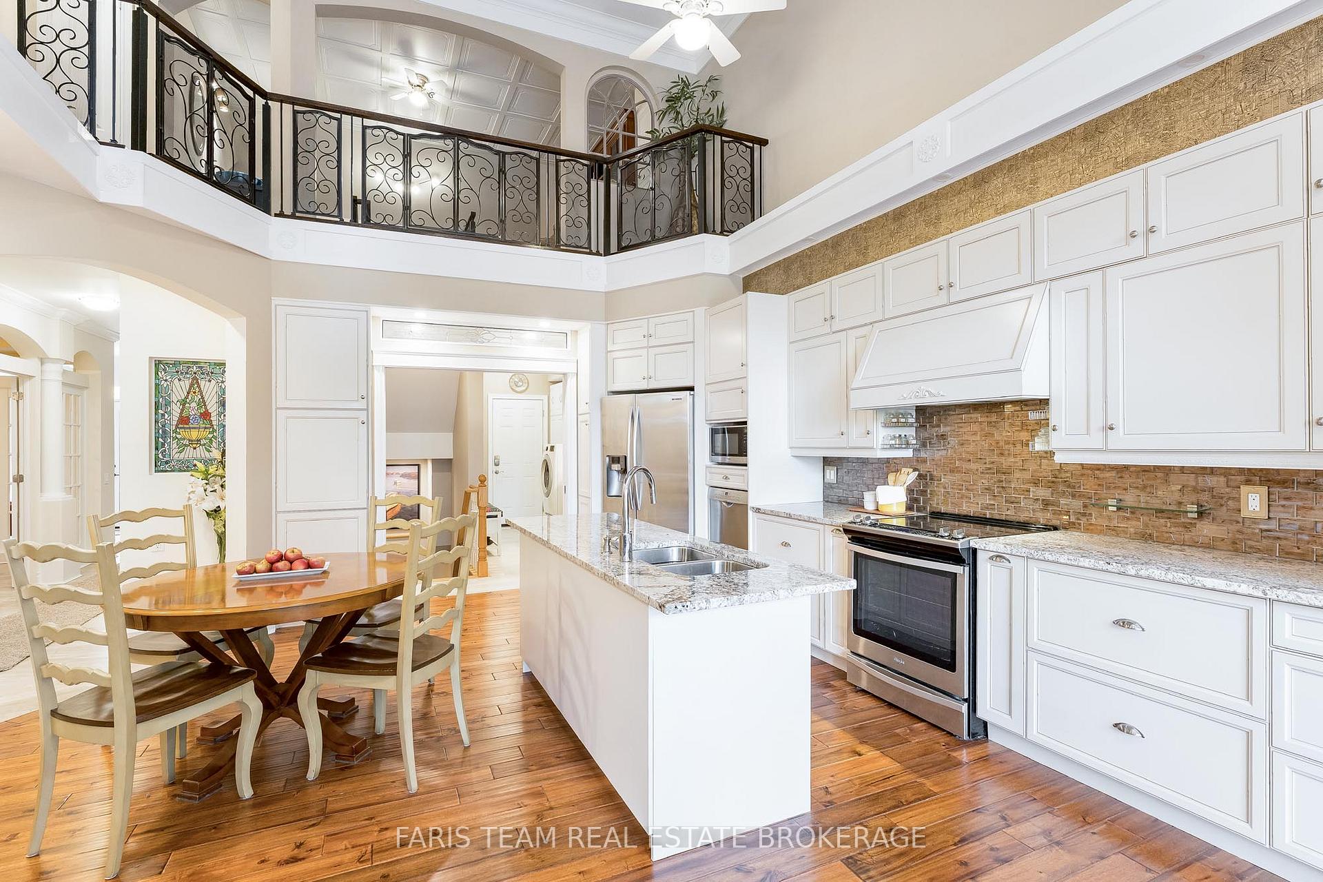Photo 8 of 10 Wilton Trail, Aurora, Aurora Estates — HOMEH