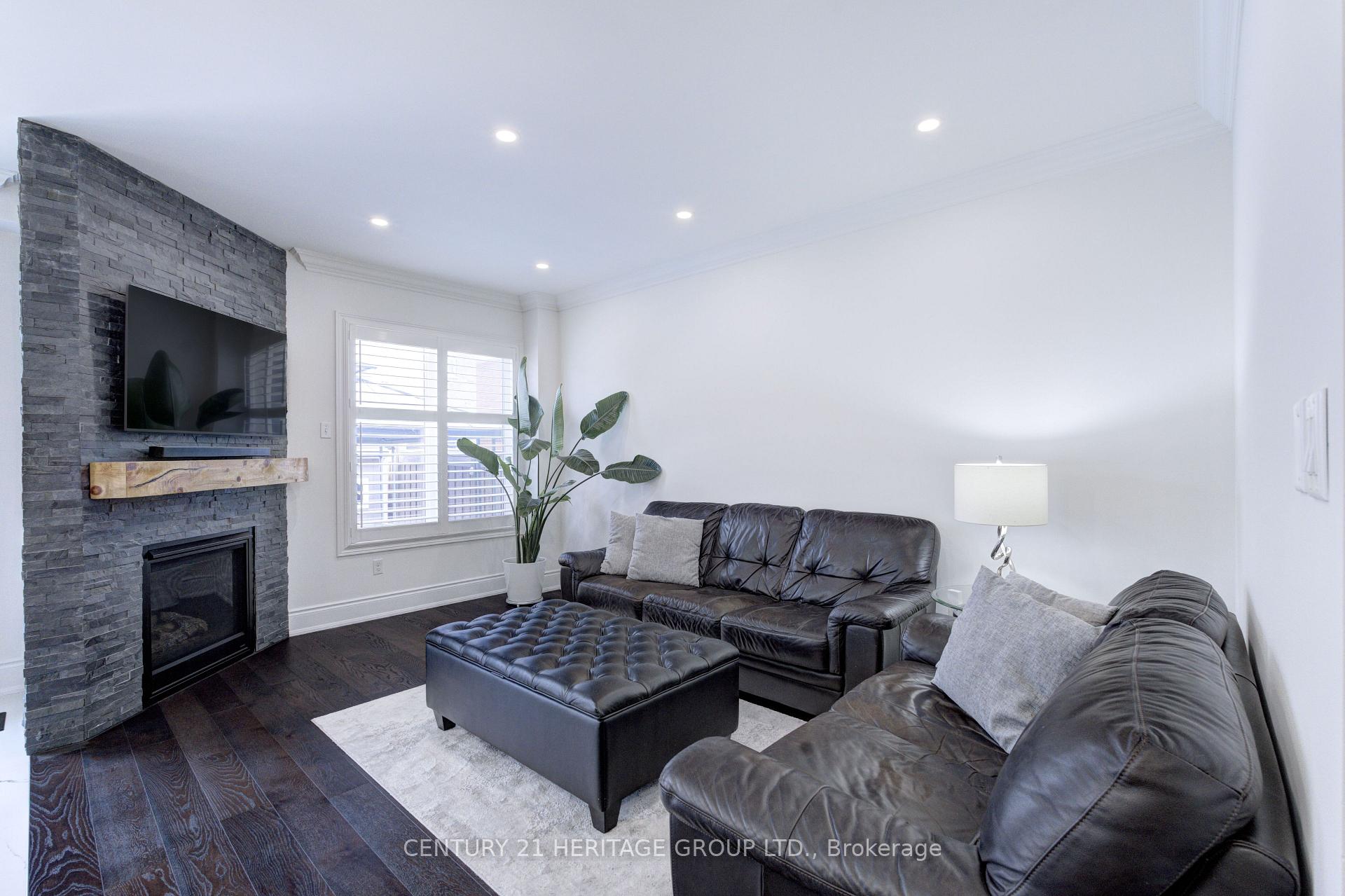 Photo 14 of 4 Accent Circle, Brampton, Northwest Sandalwood Parkway — HOMEH