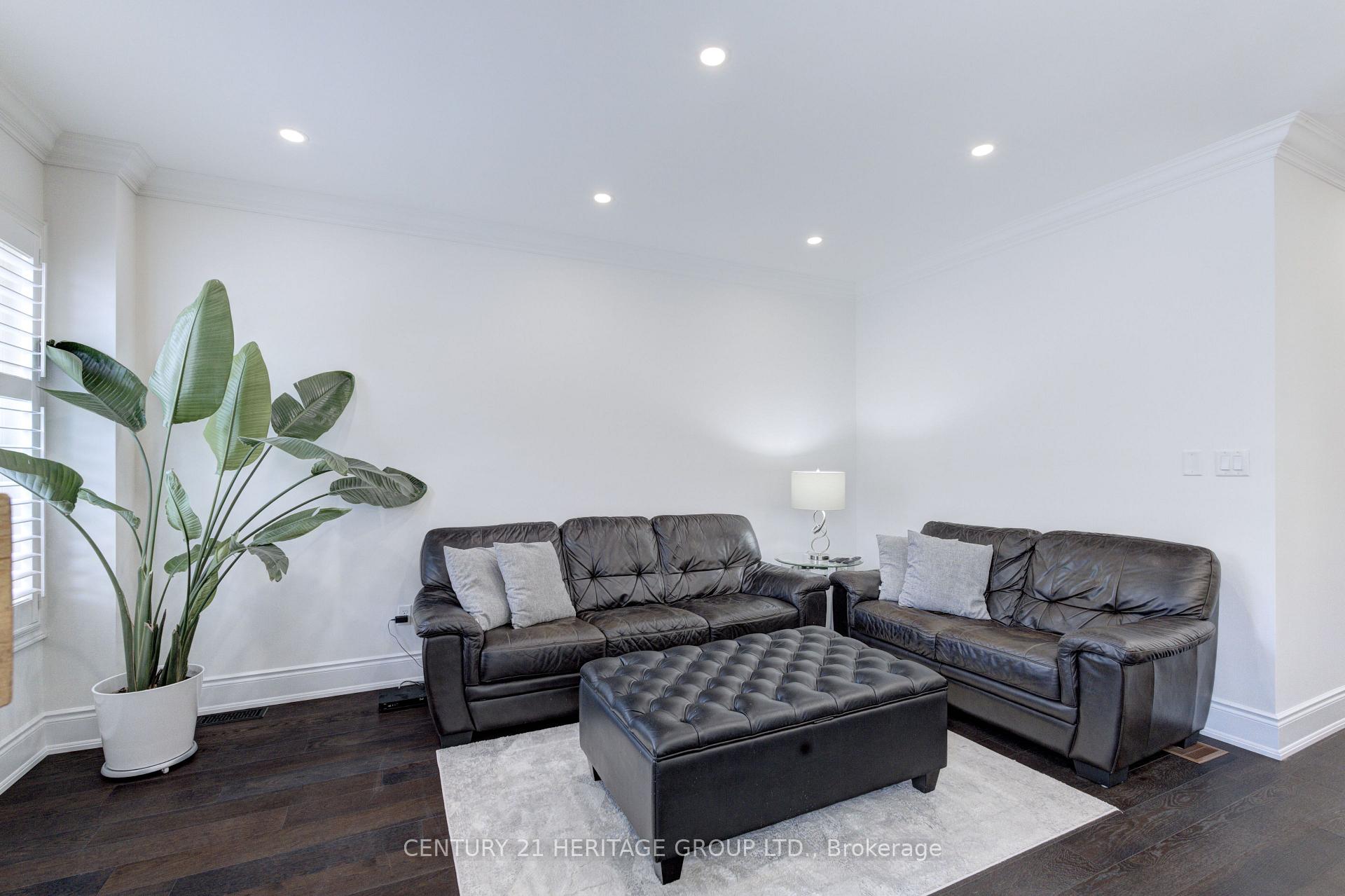Photo 16 of 4 Accent Circle, Brampton, Northwest Sandalwood Parkway — HOMEH