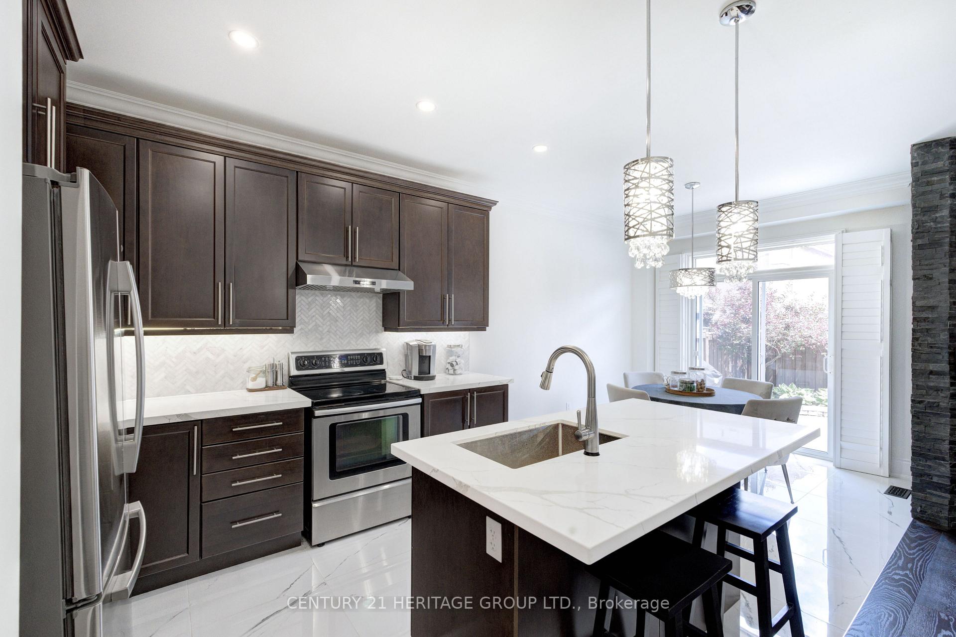 Photo 24 of 4 Accent Circle, Brampton, Northwest Sandalwood Parkway — HOMEH