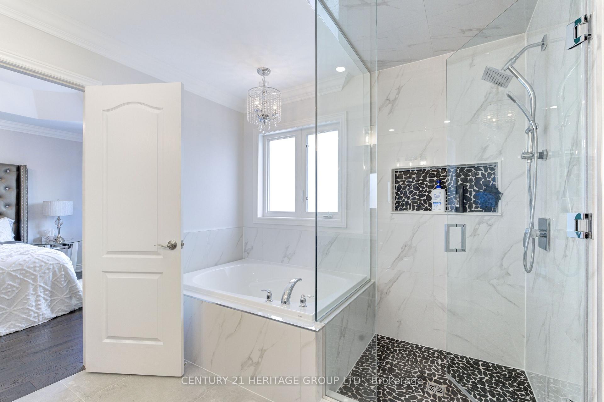 Photo 32 of 4 Accent Circle, Brampton, Northwest Sandalwood Parkway — HOMEH