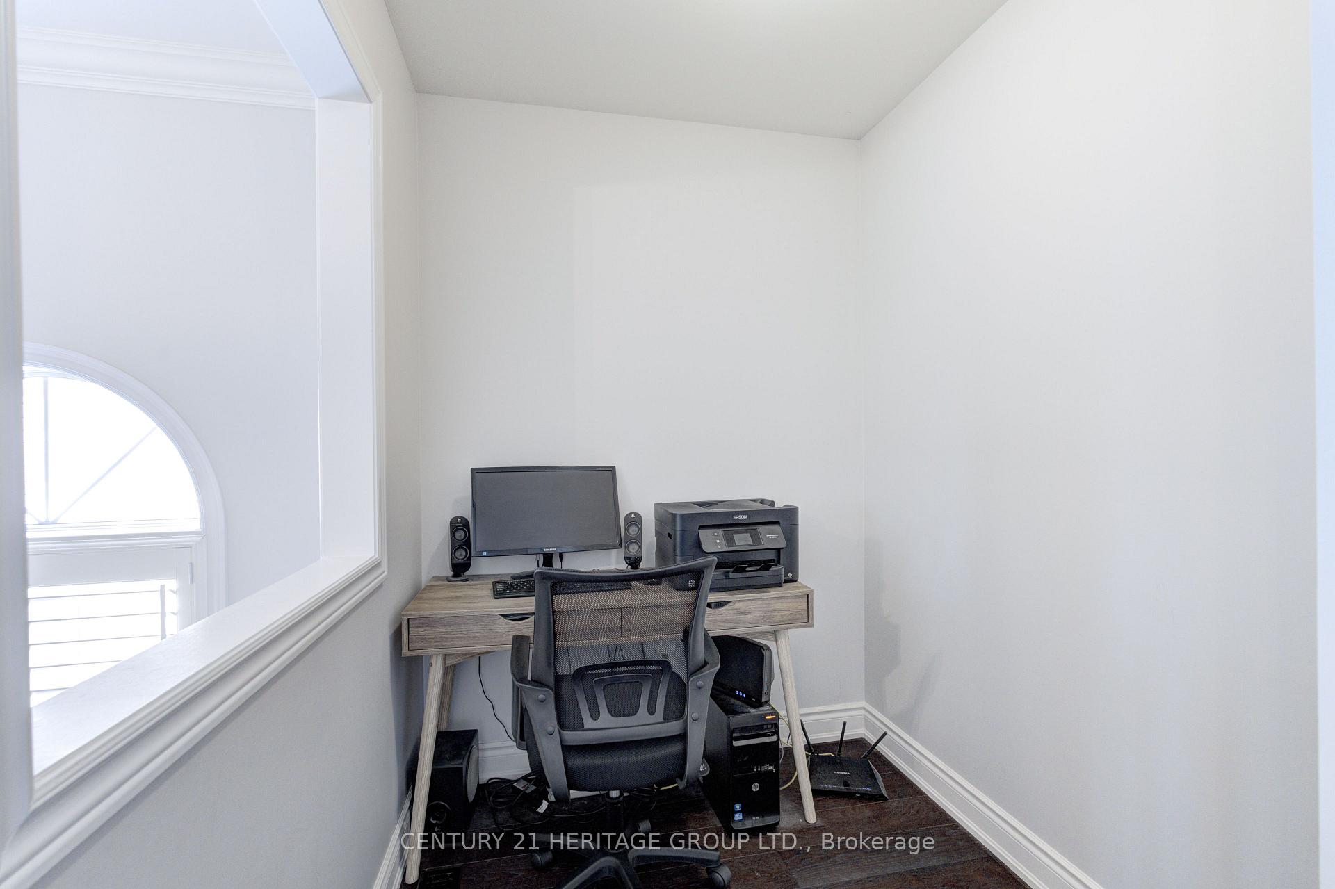 Photo 34 of 4 Accent Circle, Brampton, Northwest Sandalwood Parkway — HOMEH