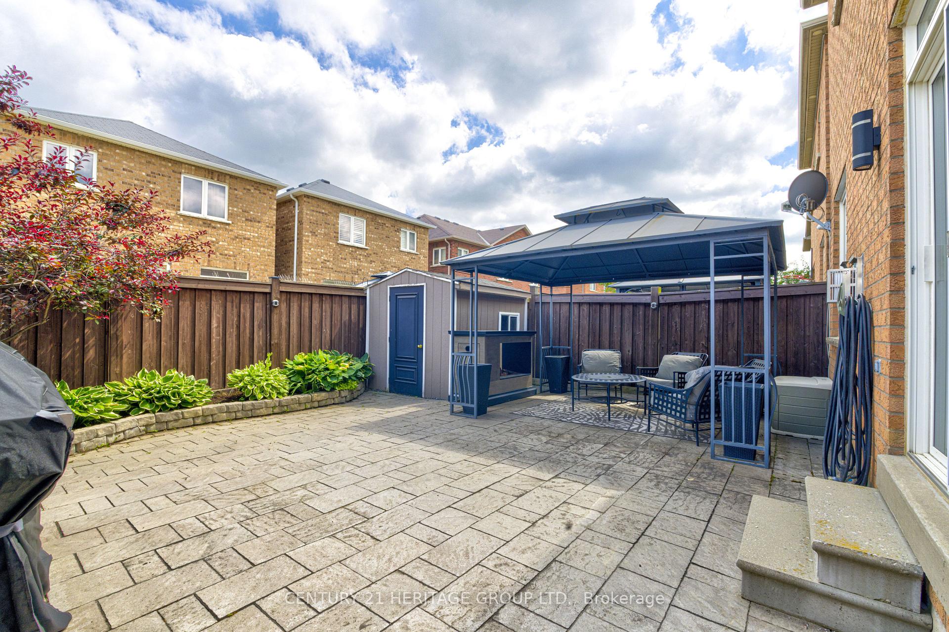 Photo 44 of 4 Accent Circle, Brampton, Northwest Sandalwood Parkway — HOMEH
