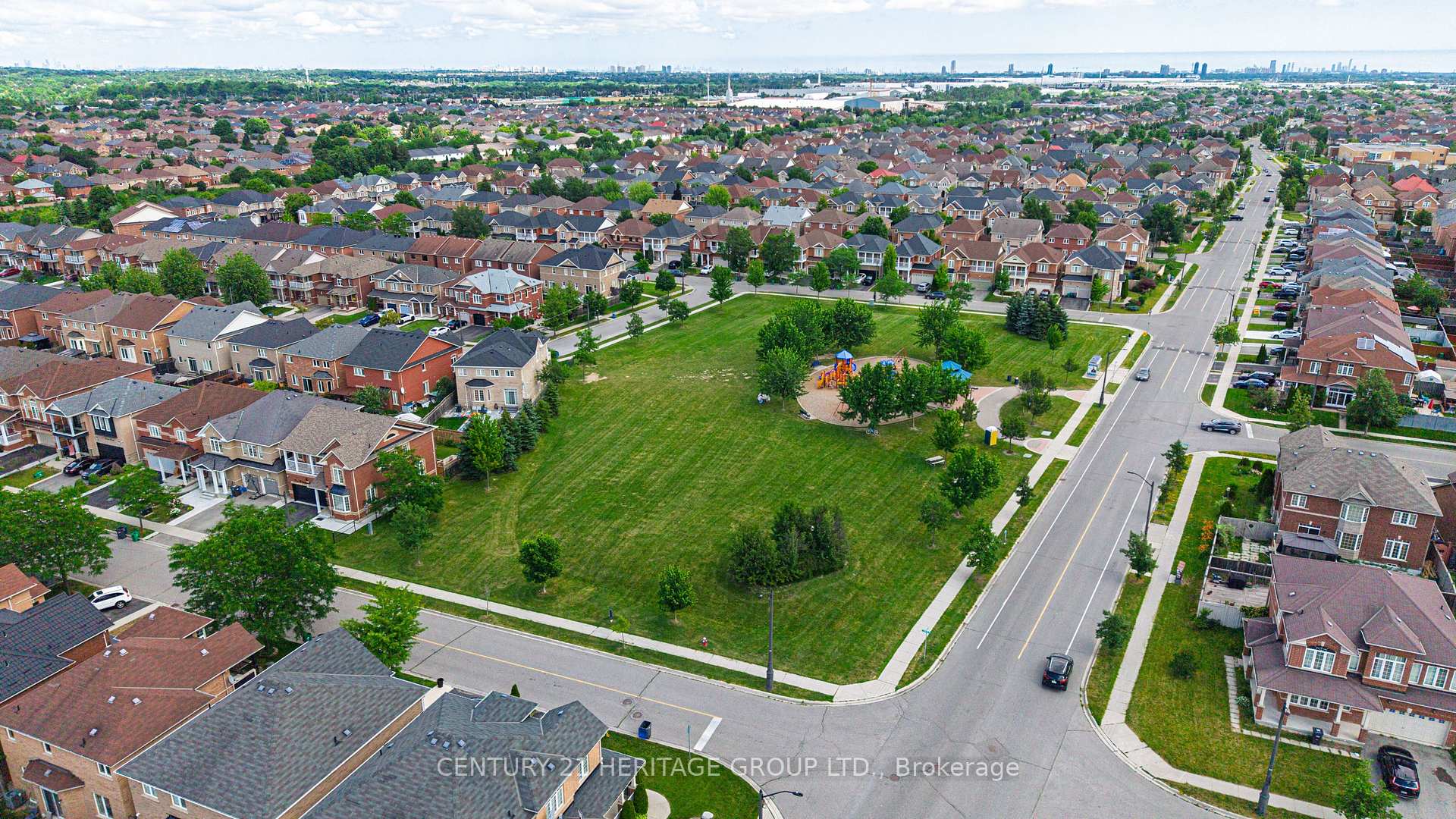Photo 48 of 4 Accent Circle, Brampton, Northwest Sandalwood Parkway — HOMEH