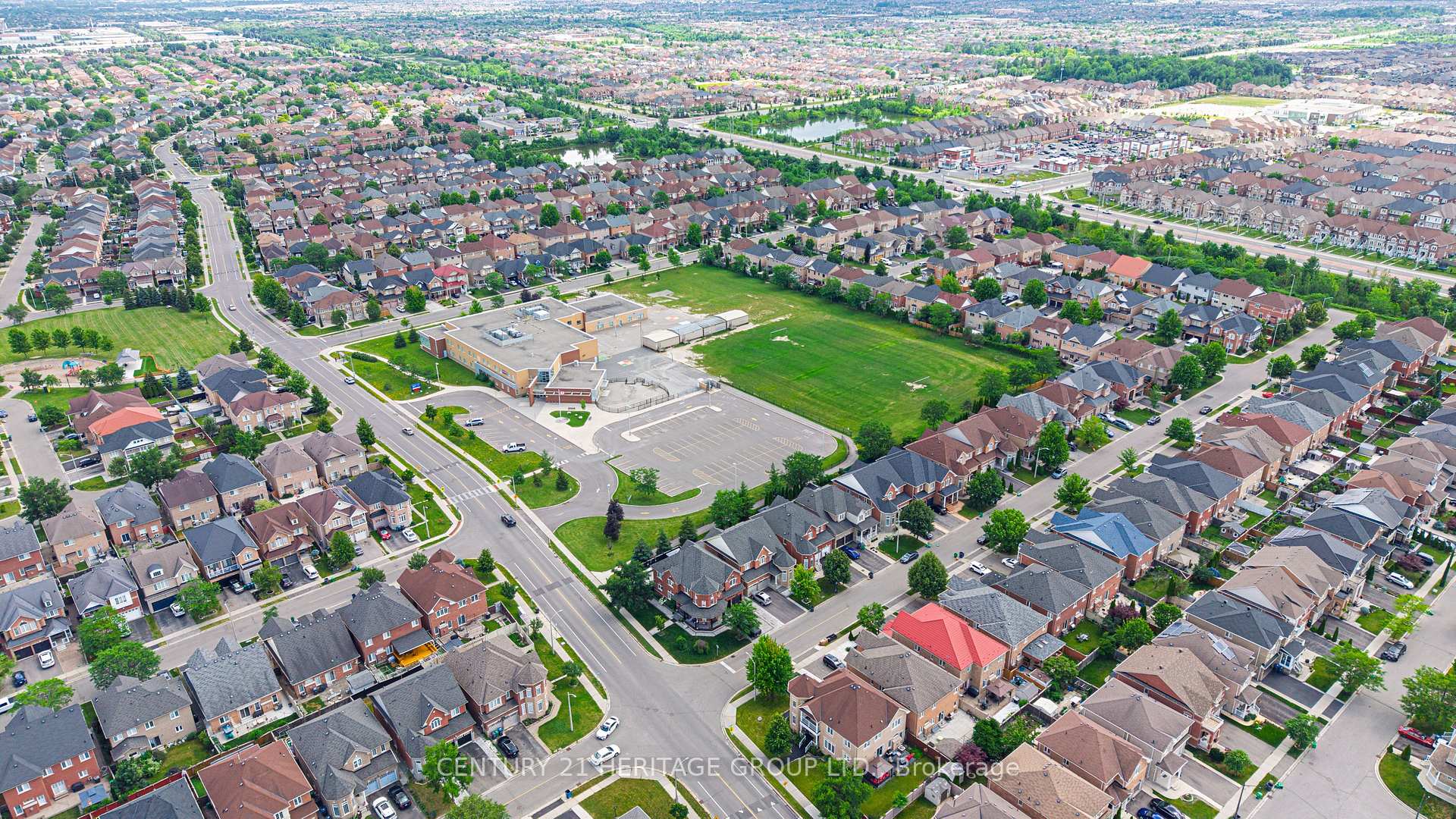 Photo 49 of 4 Accent Circle, Brampton, Northwest Sandalwood Parkway — HOMEH