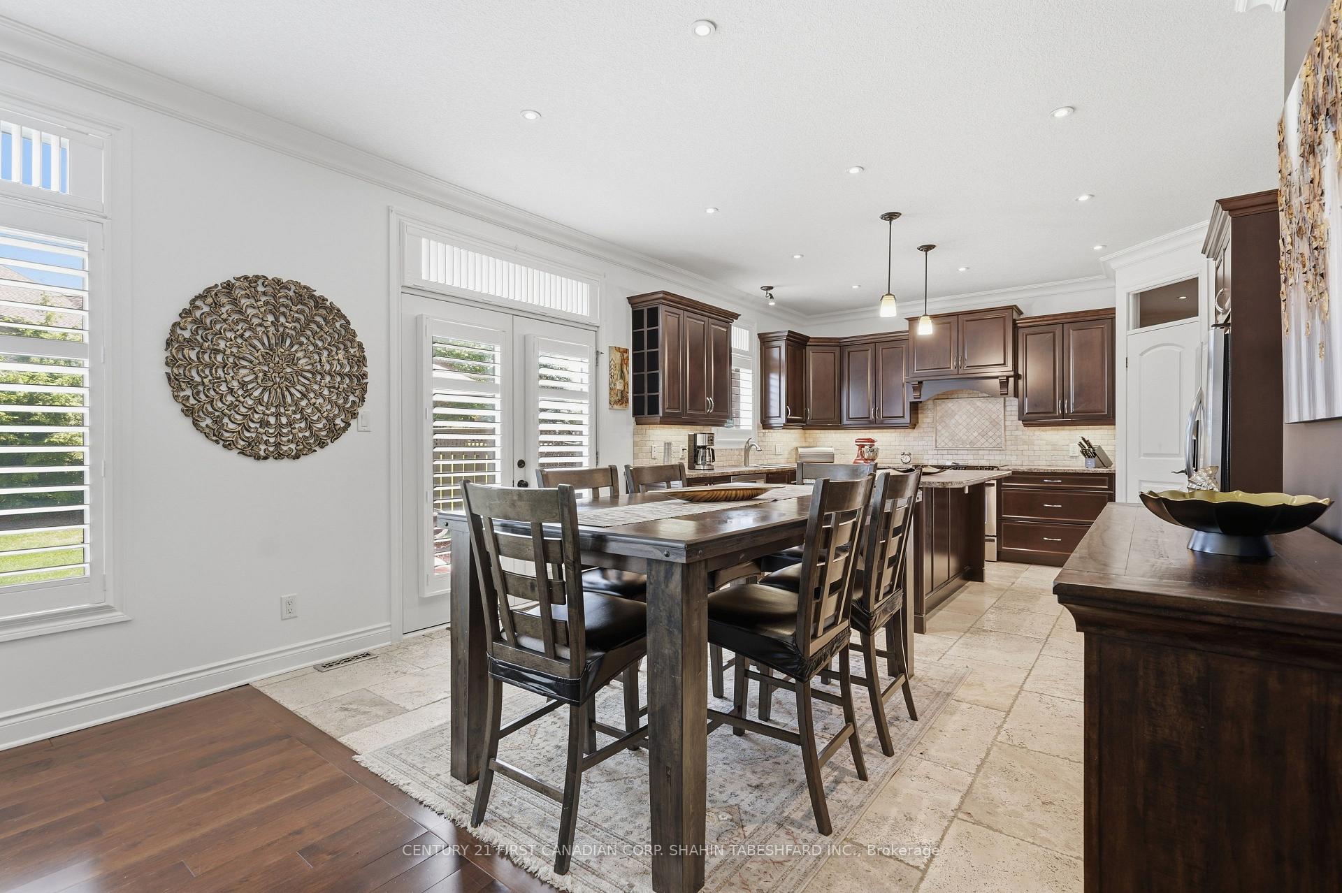 Photo 15 of 1742 Tigerlilly Road, London, South A — HOMEH