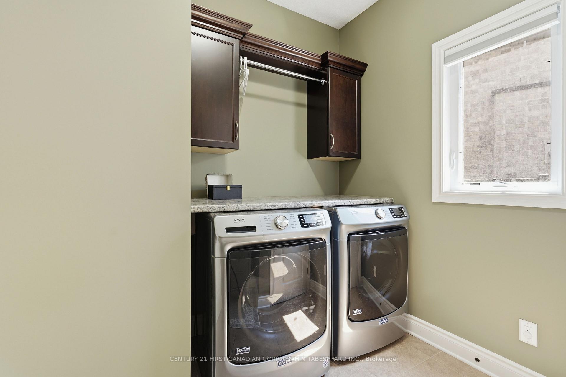 Photo 19 of 1742 Tigerlilly Road, London, South A — HOMEH