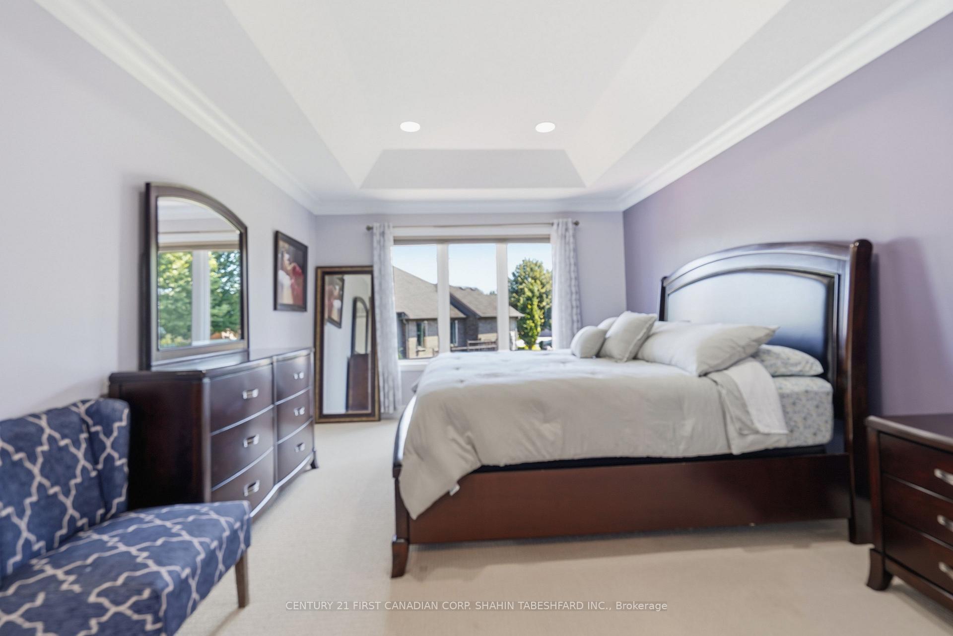 Photo 20 of 1742 Tigerlilly Road, London, South A — HOMEH