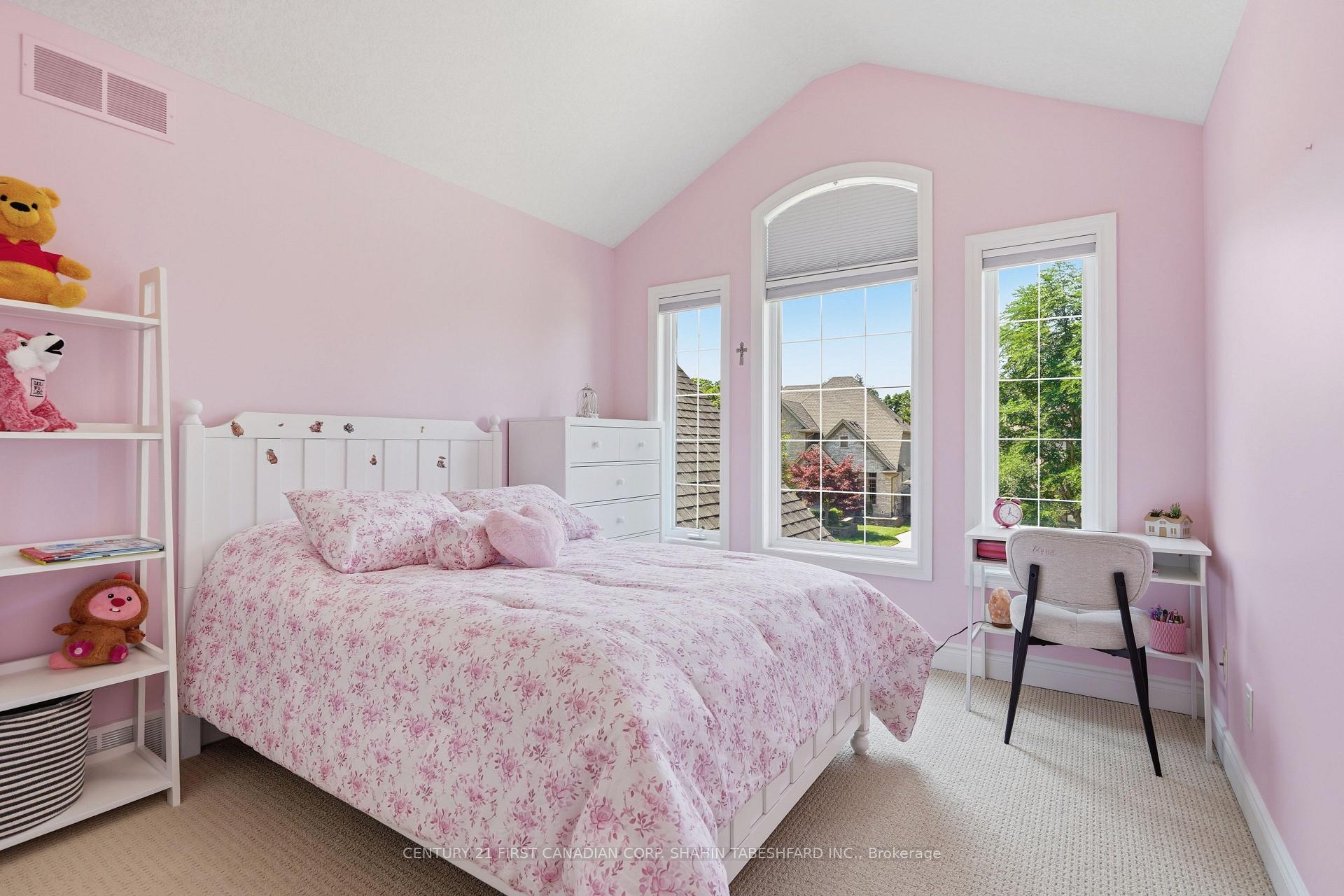 Photo 24 of 1742 Tigerlilly Road, London, South A — HOMEH