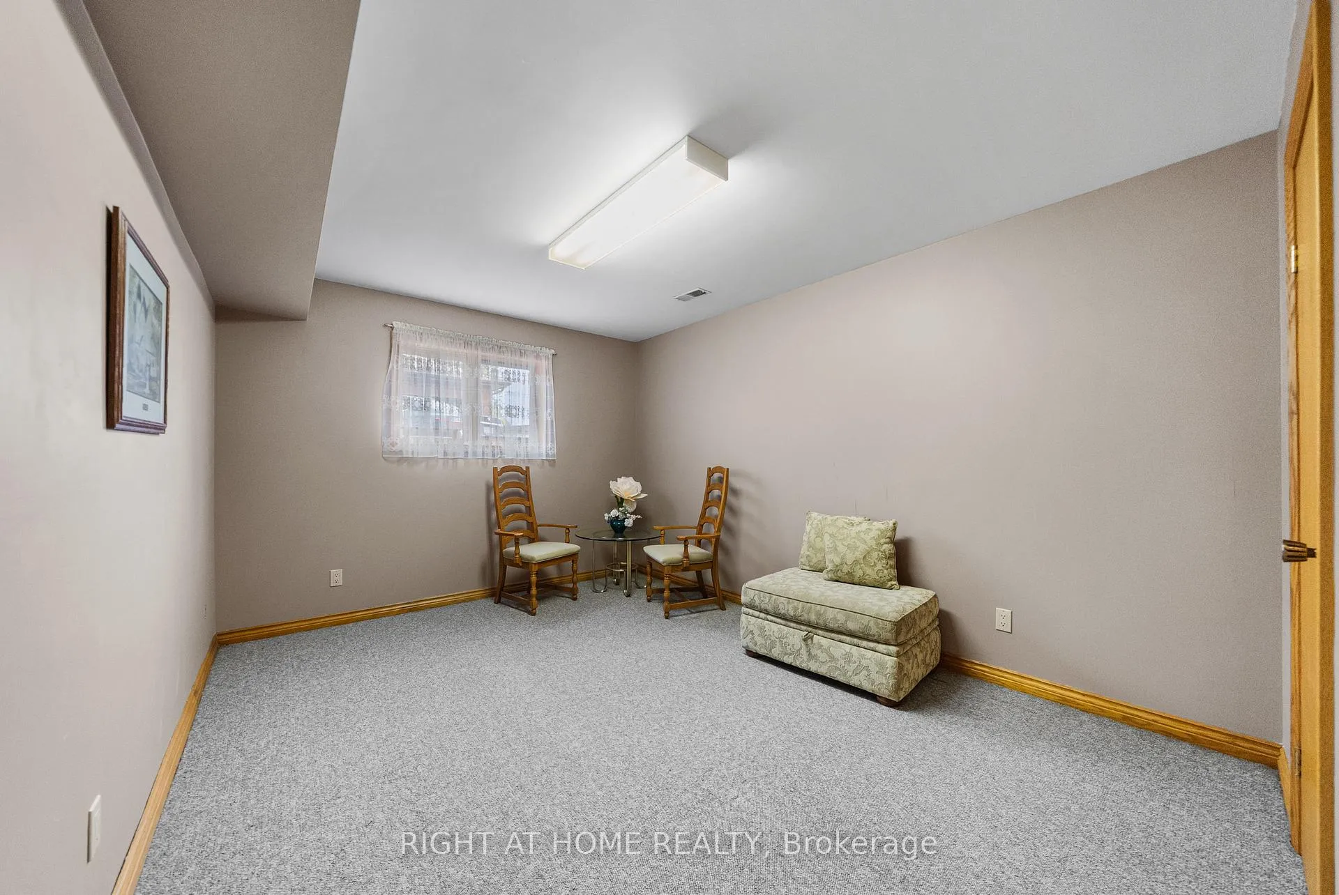 Photo 27 of 592 Taunton Road W, Oshawa, Northwood — HOMEH