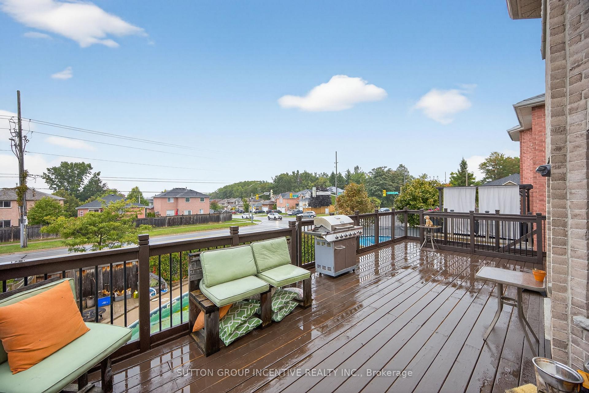 Photo 4 of 4 Dunnett Drive, Barrie, Ardagh — HOMEH