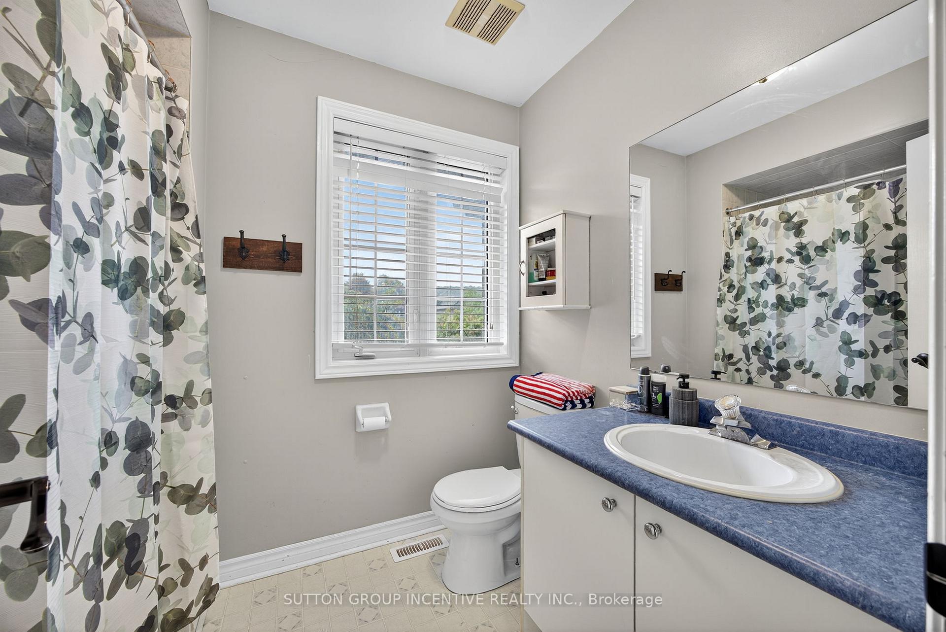 Photo 23 of 4 Dunnett Drive, Barrie, Ardagh — HOMEH