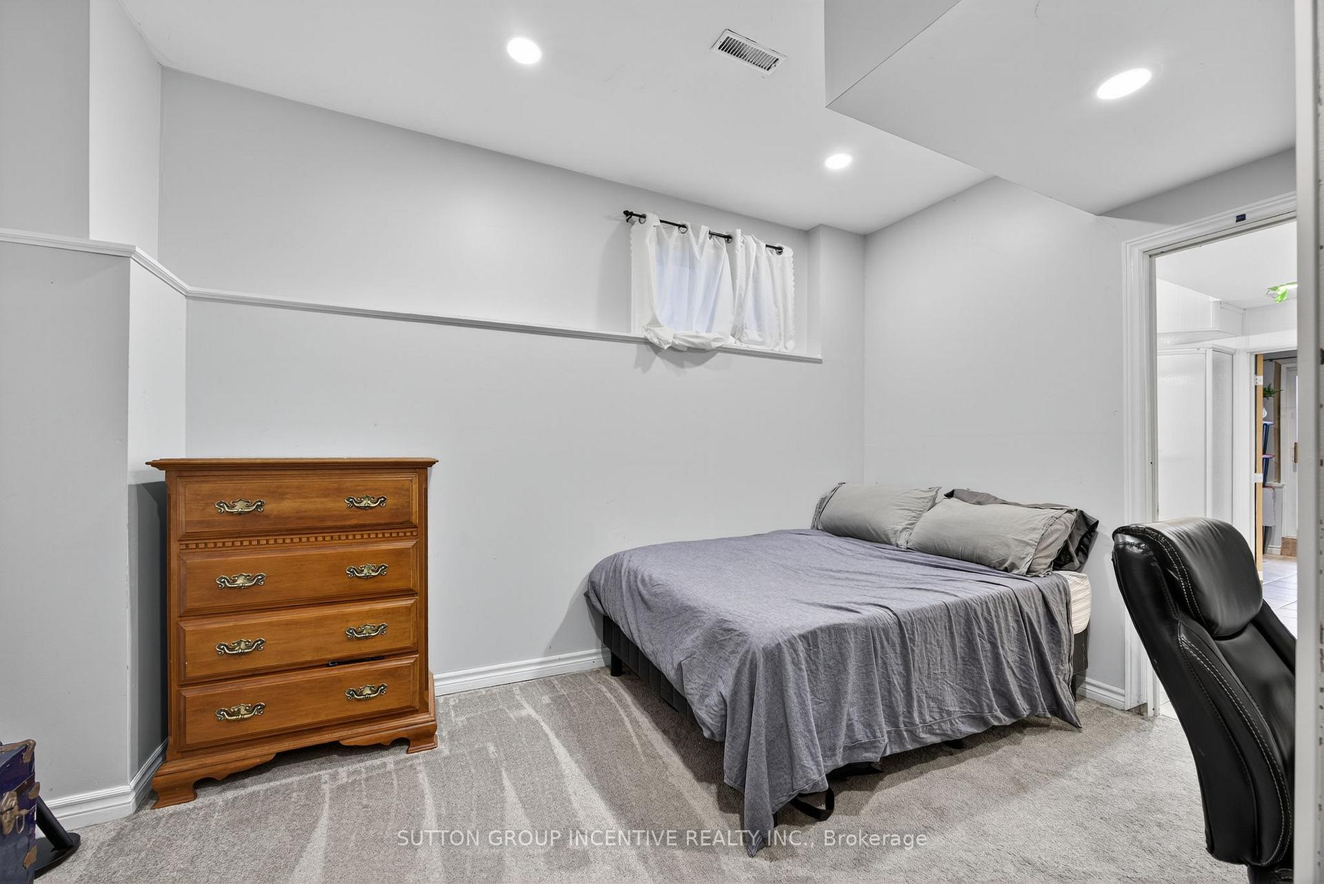 Photo 28 of 4 Dunnett Drive, Barrie, Ardagh — HOMEH