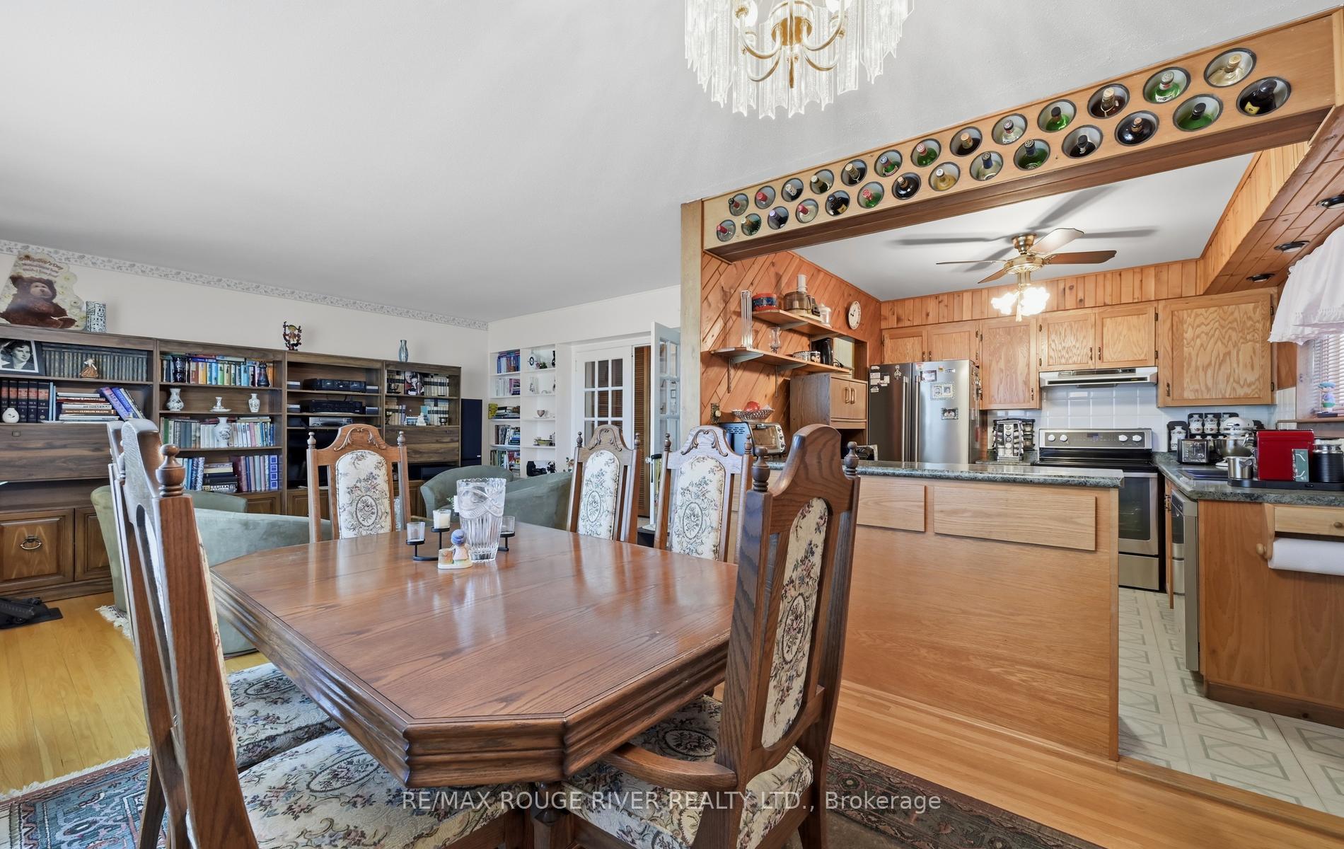 Photo 8 of 132 Athabasca Street, Oshawa, Donevan — HOMEH