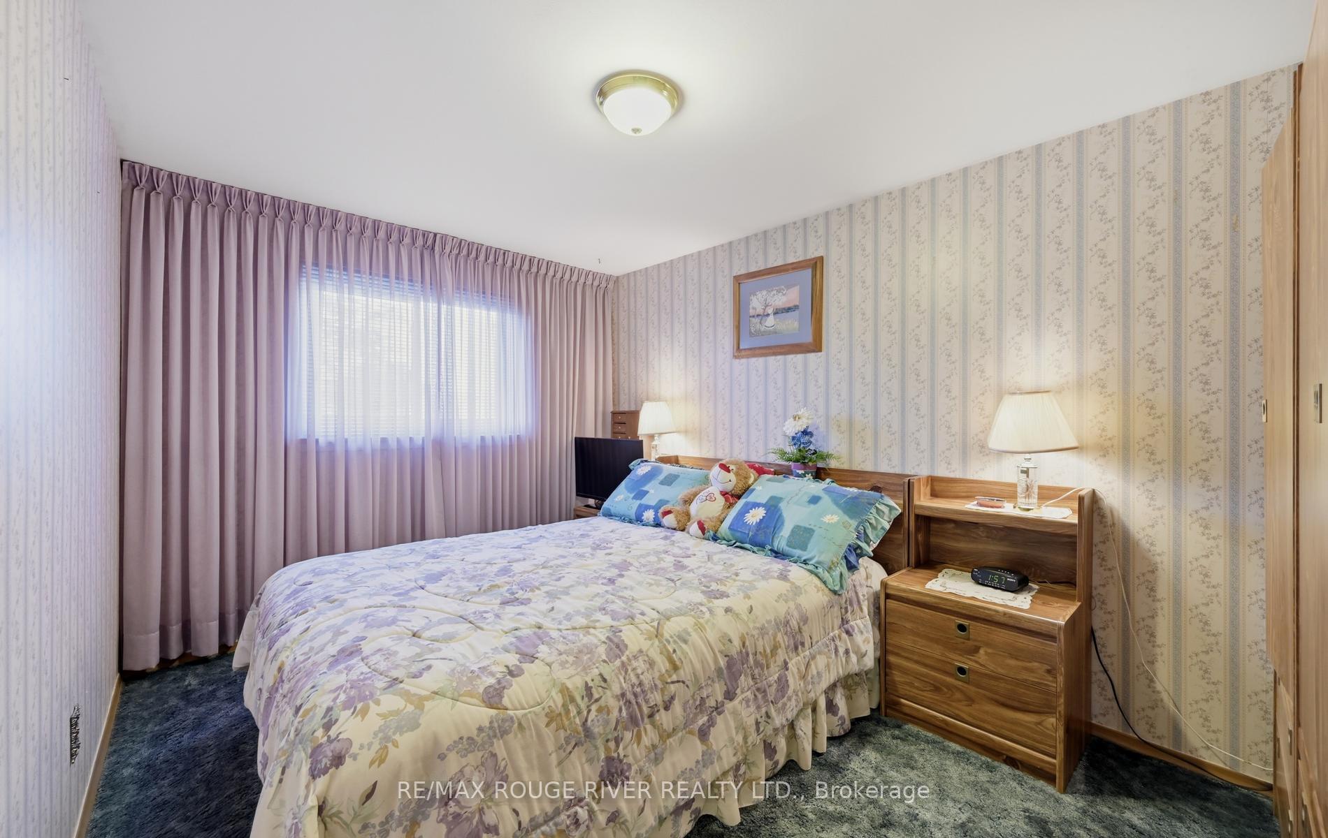 Photo 14 of 132 Athabasca Street, Oshawa, Donevan — HOMEH