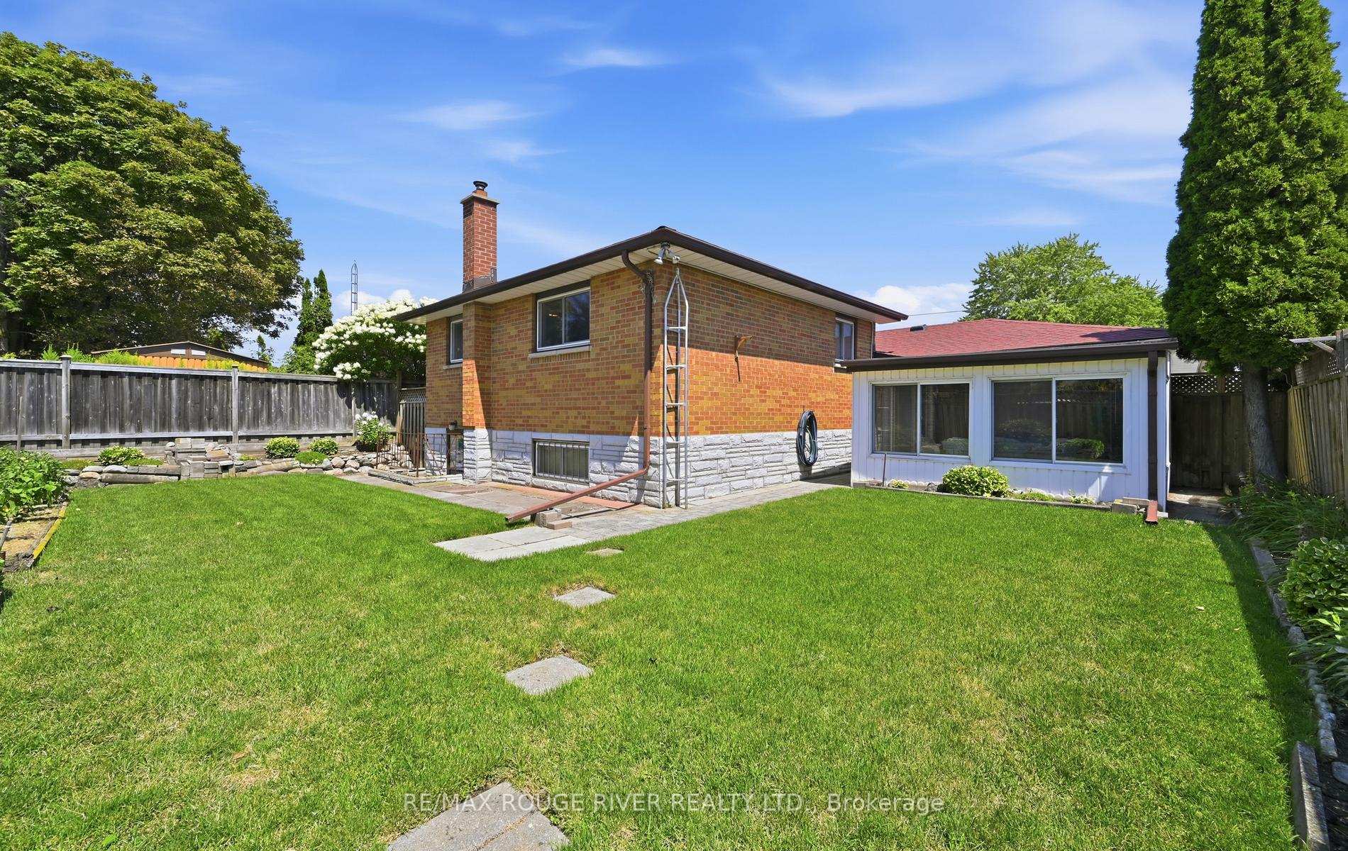 Photo 27 of 132 Athabasca Street, Oshawa, Donevan — HOMEH