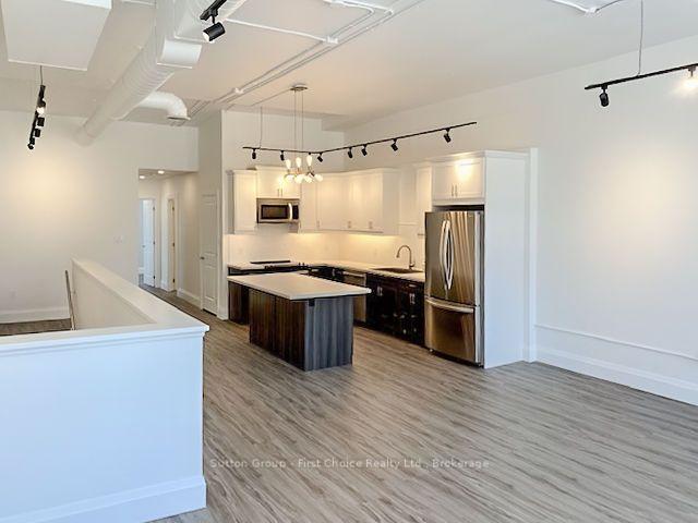 Photo 12 of Unit Upper, 41 Market Place, Stratford — HOMEH