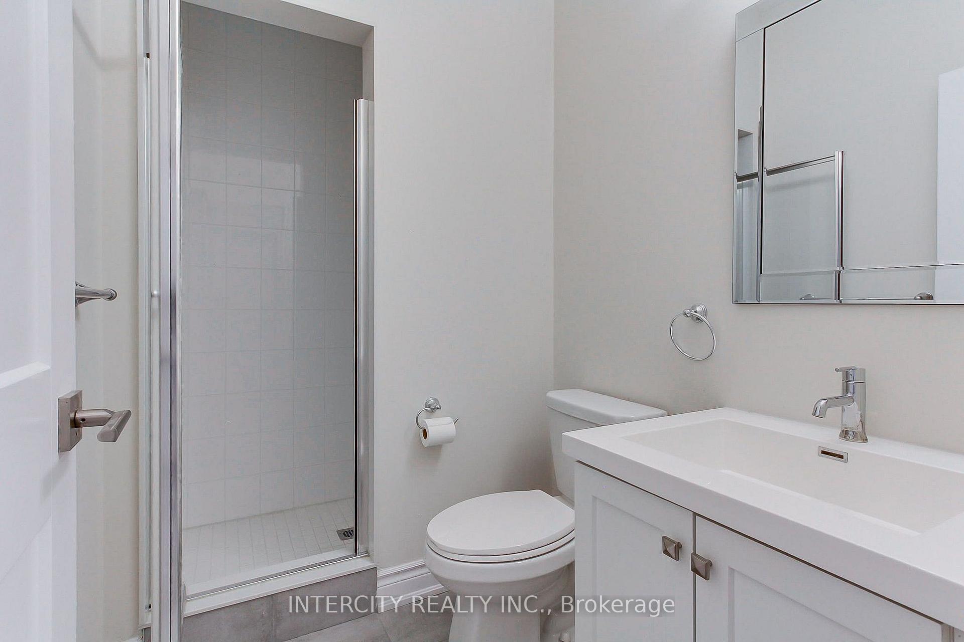 Photo 11 of 7 Adaskin Drive, Vaughan, Patterson — HOMEH