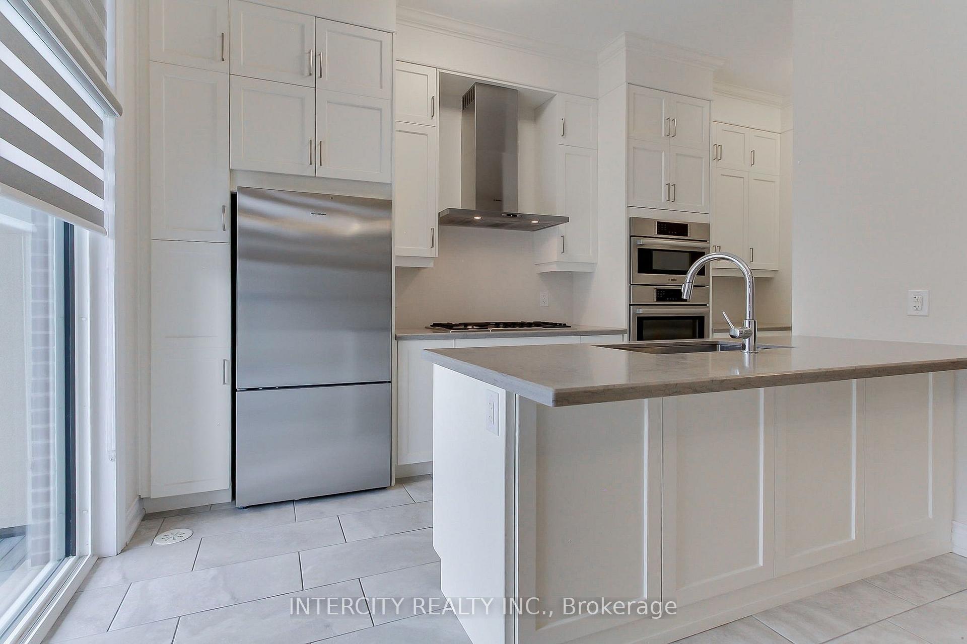 Photo 15 of 7 Adaskin Drive, Vaughan, Patterson — HOMEH