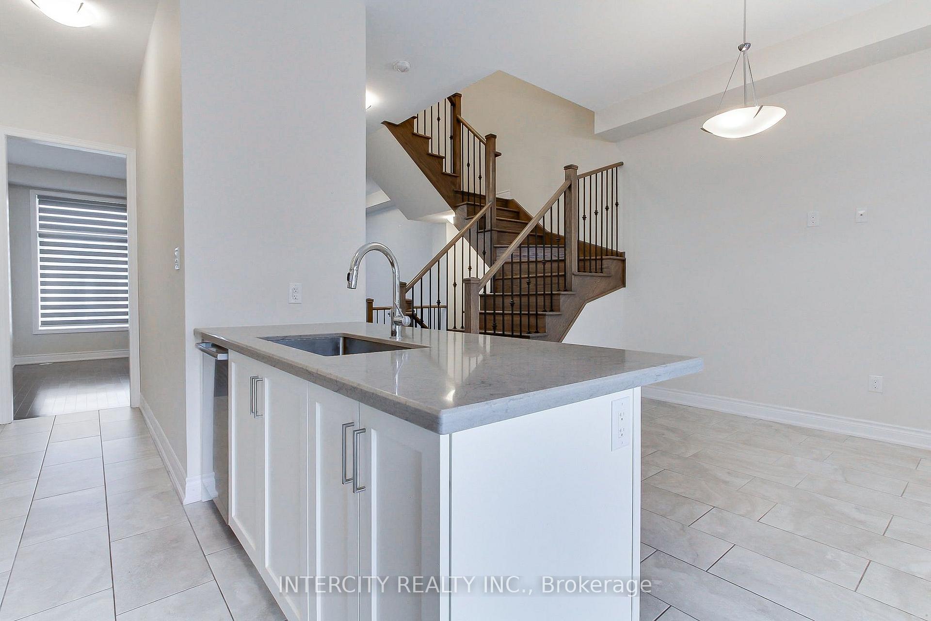 Photo 20 of 7 Adaskin Drive, Vaughan, Patterson — HOMEH
