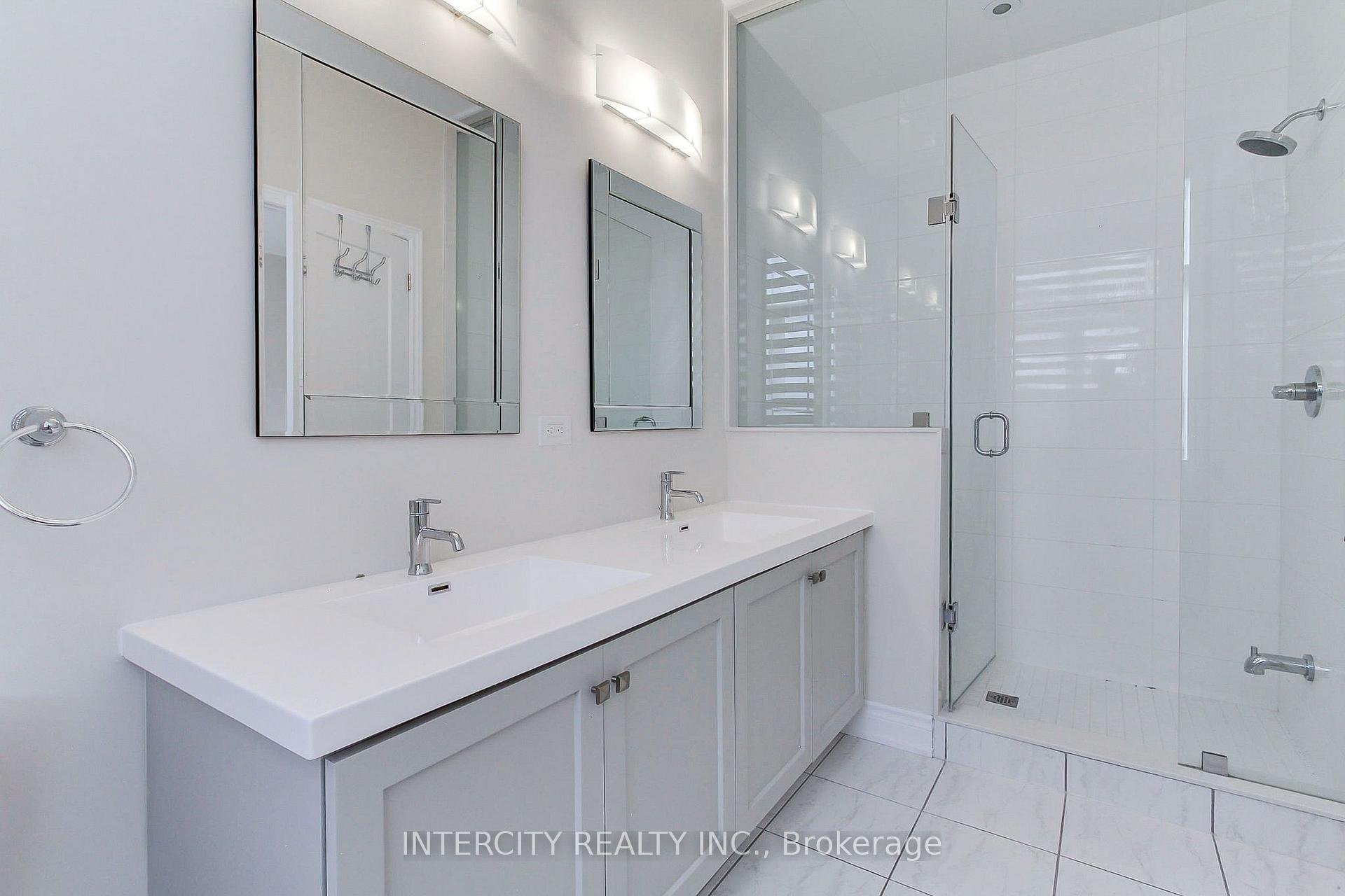 Photo 36 of 7 Adaskin Drive, Vaughan, Patterson — HOMEH