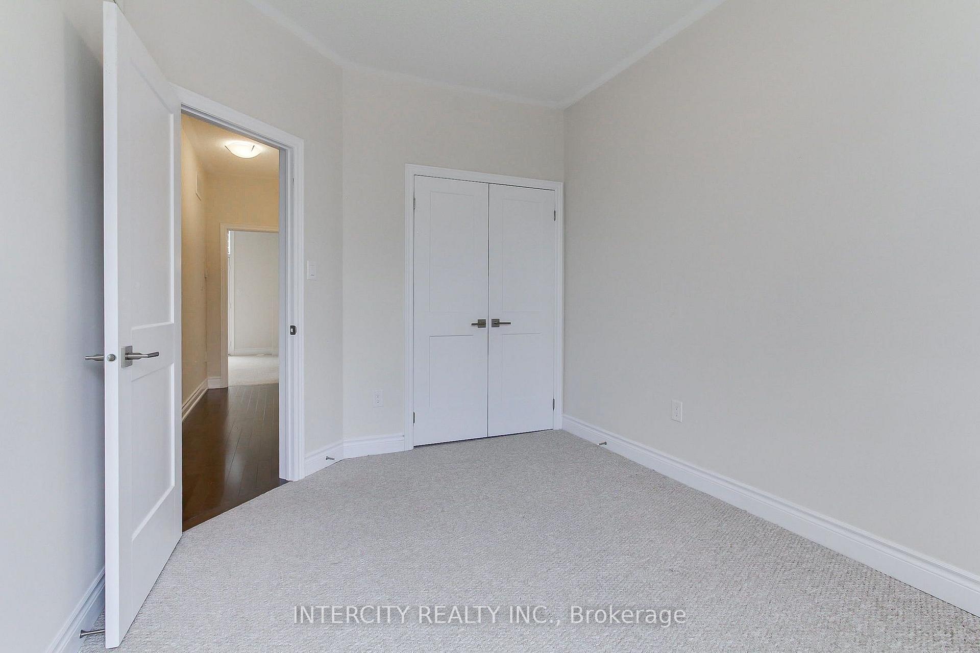 Photo 40 of 7 Adaskin Drive, Vaughan, Patterson — HOMEH