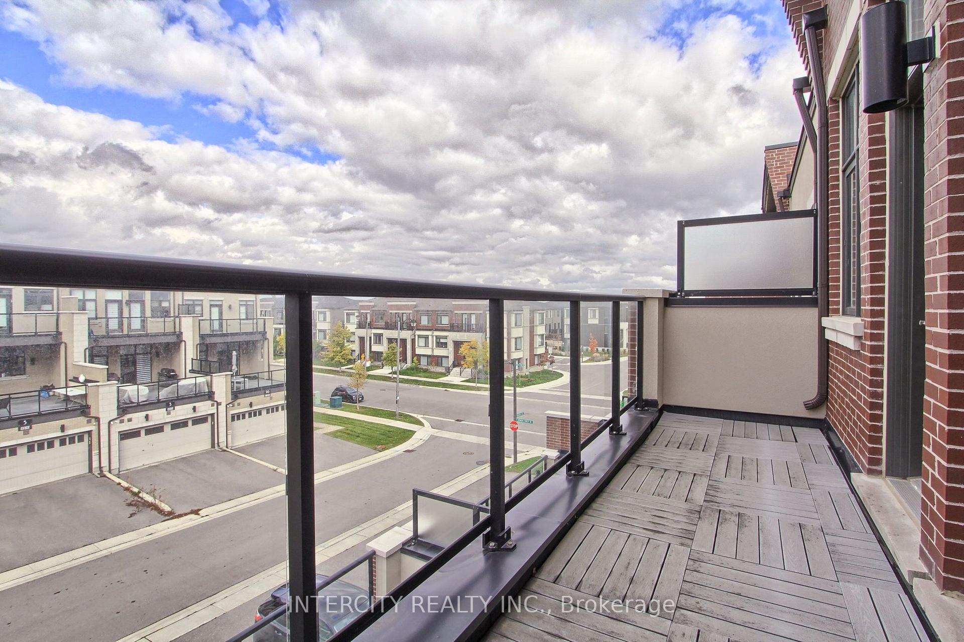 Photo 41 of 7 Adaskin Drive, Vaughan, Patterson — HOMEH