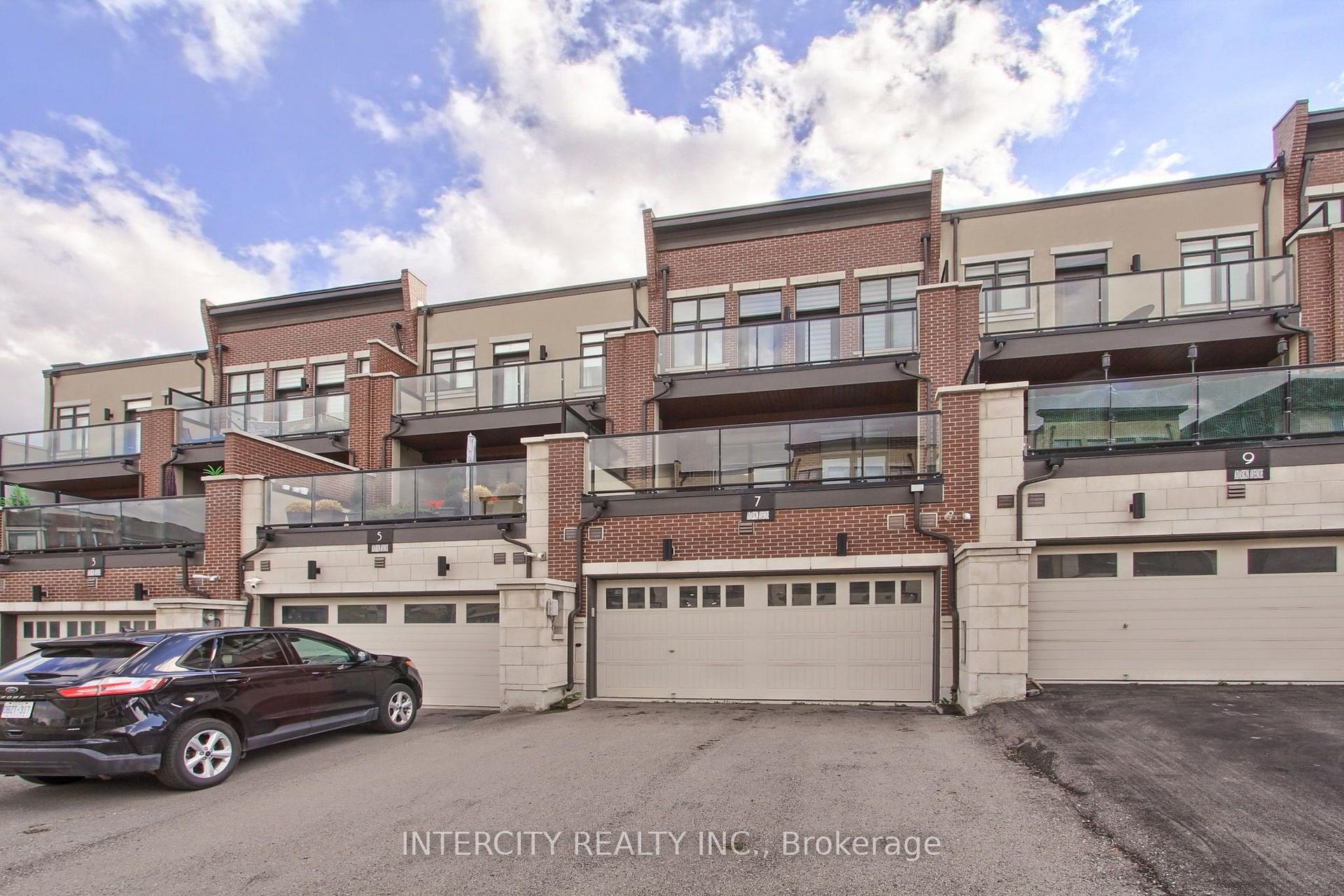 Photo 47 of 7 Adaskin Drive, Vaughan, Patterson — HOMEH