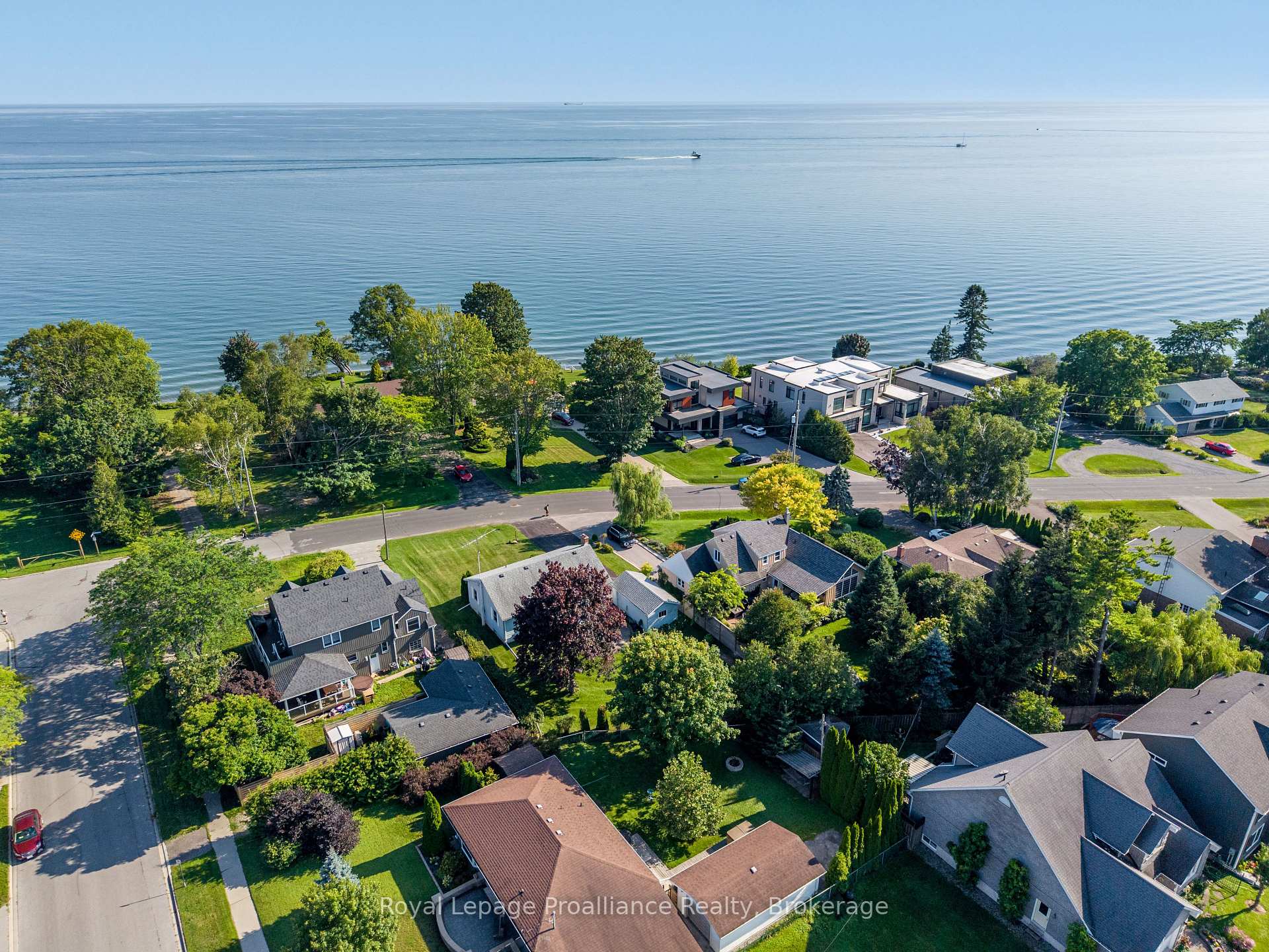 Photo 7 of 550 Lakeshore Road, Cobourg — HOMEH