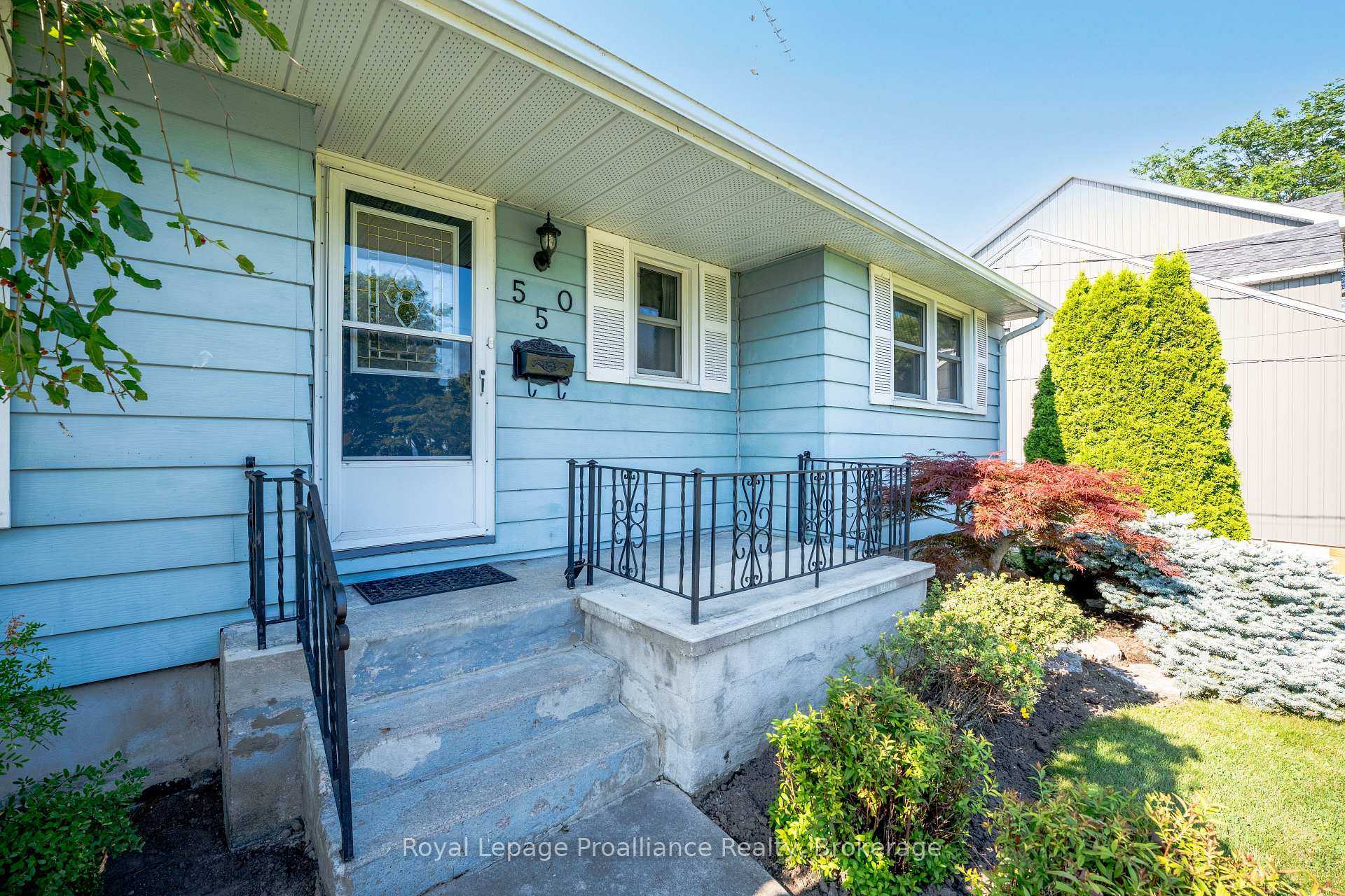 Photo 15 of 550 Lakeshore Road, Cobourg — HOMEH