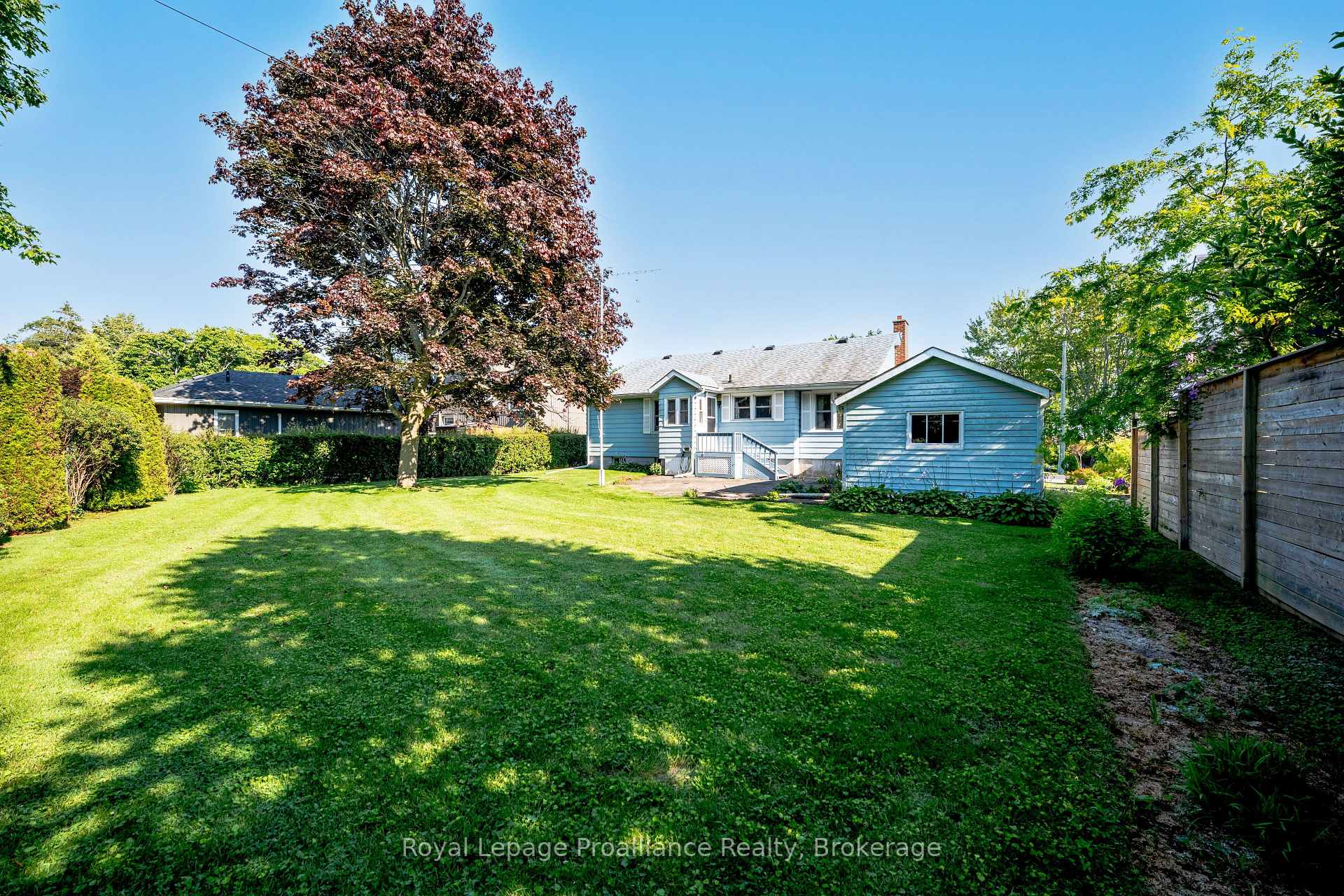 Photo 25 of 550 Lakeshore Road, Cobourg — HOMEH