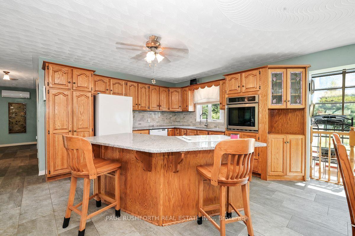 Photo 10 of 2362 Russland Road, Russell, Russell Twp — HOMEH