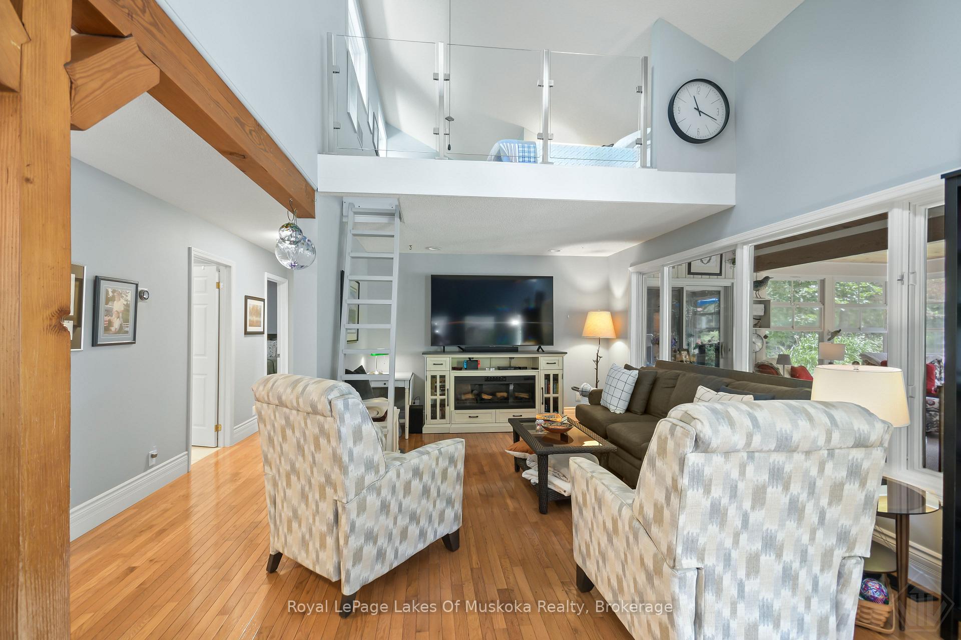 Photo 13 of 15 Summer Lane, Bracebridge, Draper — HOMEH