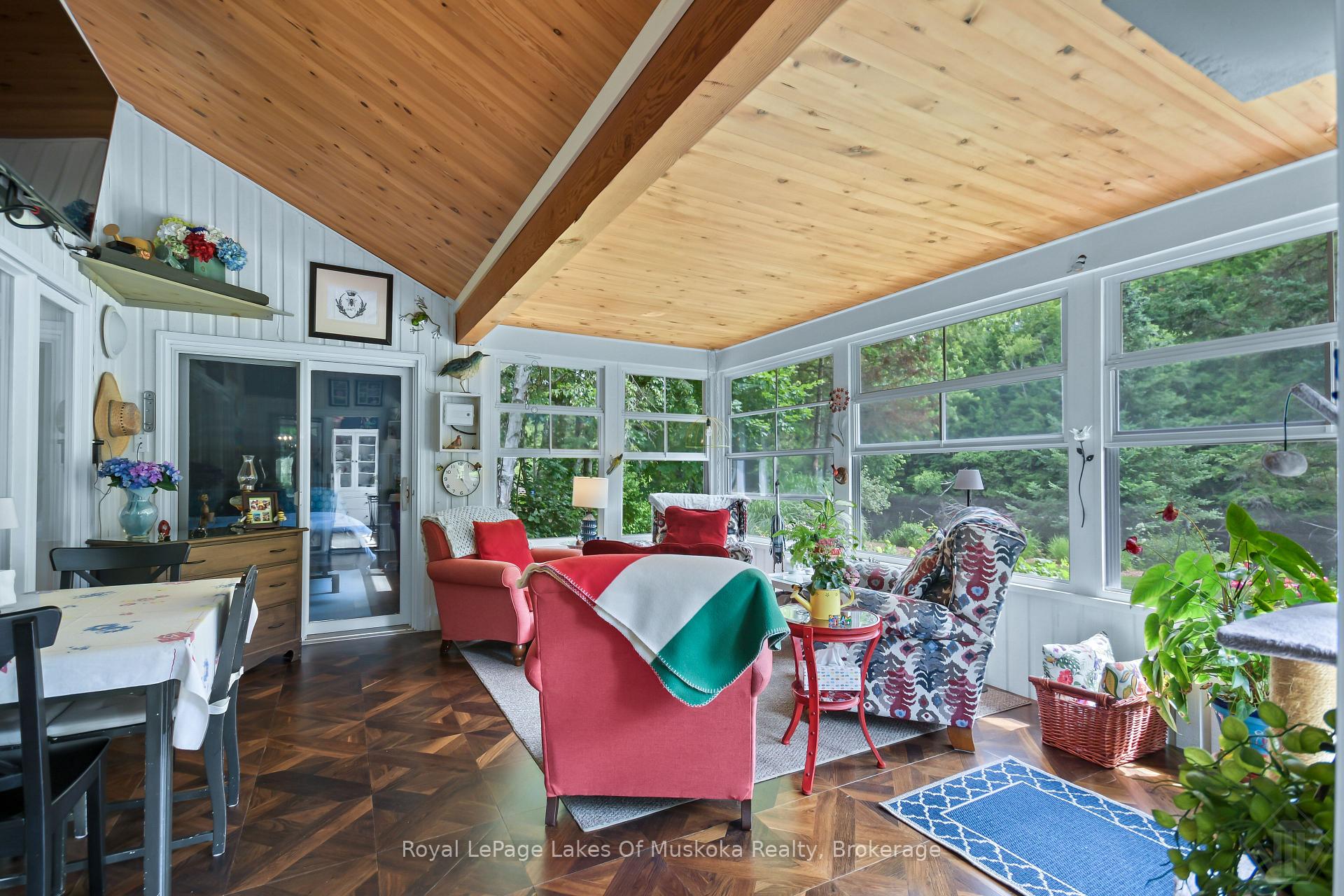 Photo 15 of 15 Summer Lane, Bracebridge, Draper — HOMEH