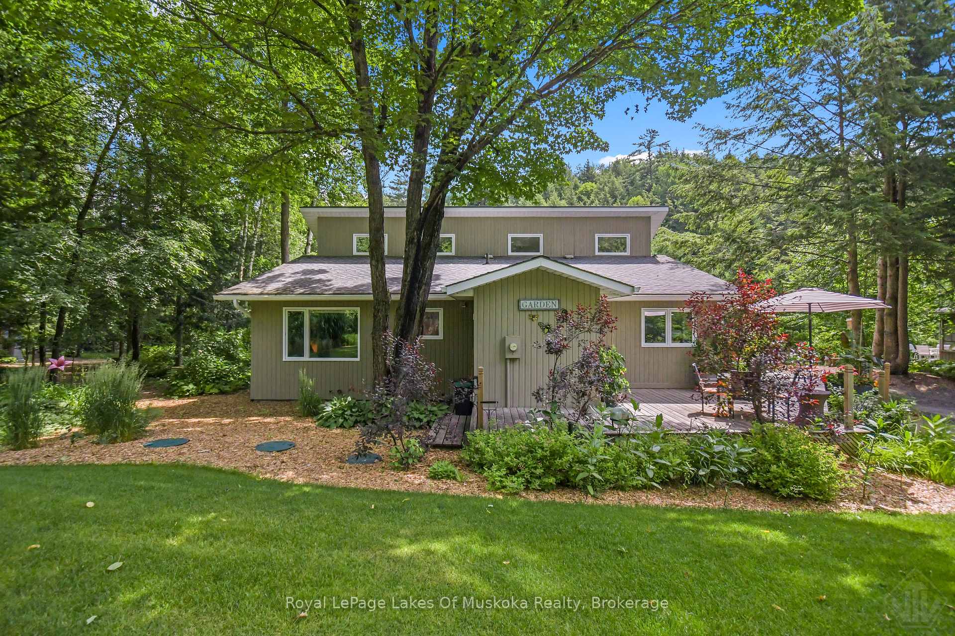 Photo 49 of 15 Summer Lane, Bracebridge, Draper — HOMEH