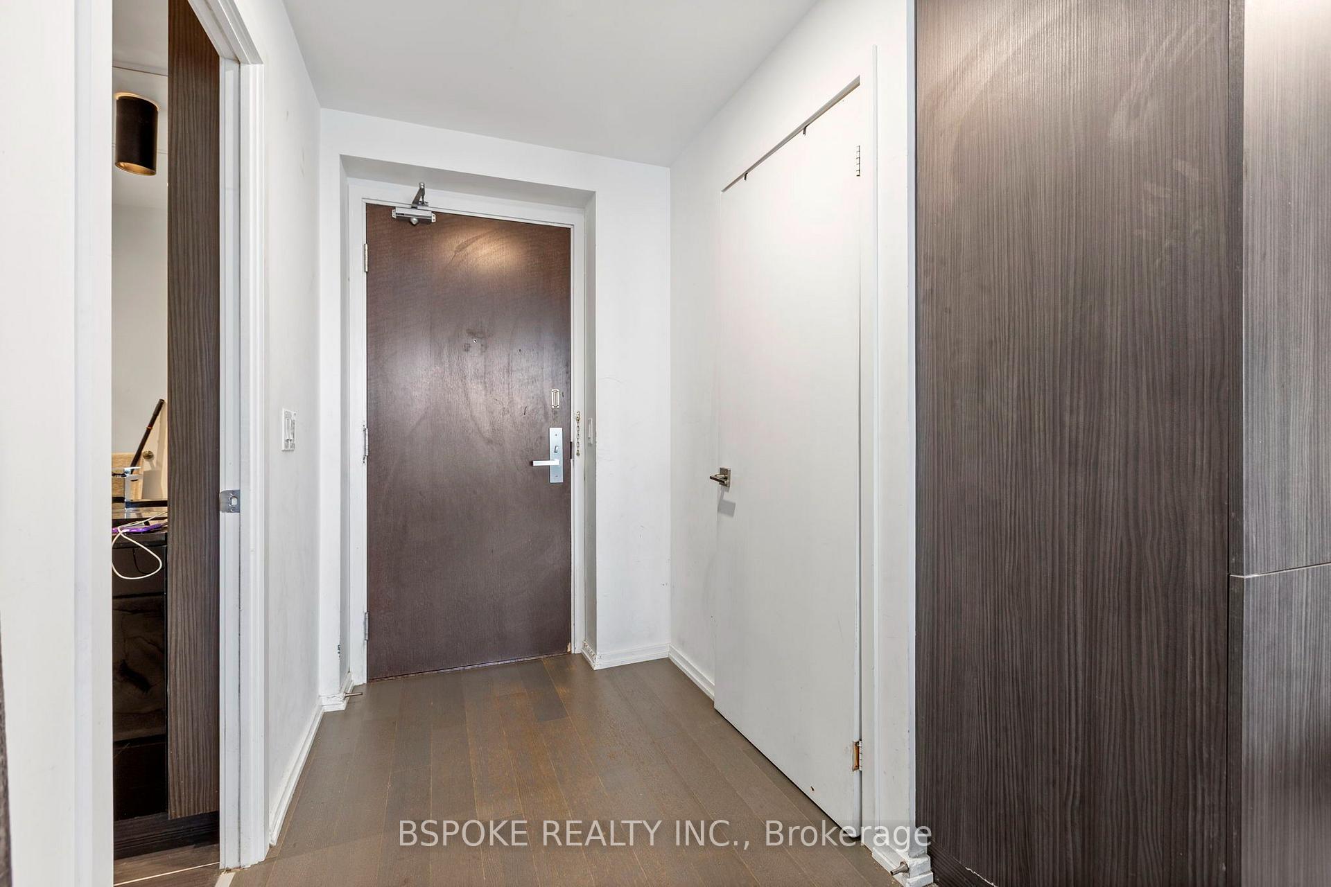Photo 4 of Unit 4207, 70 Temperance Street, Toronto, Bay Street Corridor — HOMEH