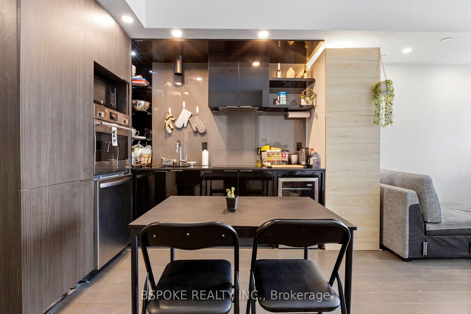 Photo 9 of Unit 4207, 70 Temperance Street, Toronto, Bay Street Corridor — HOMEH