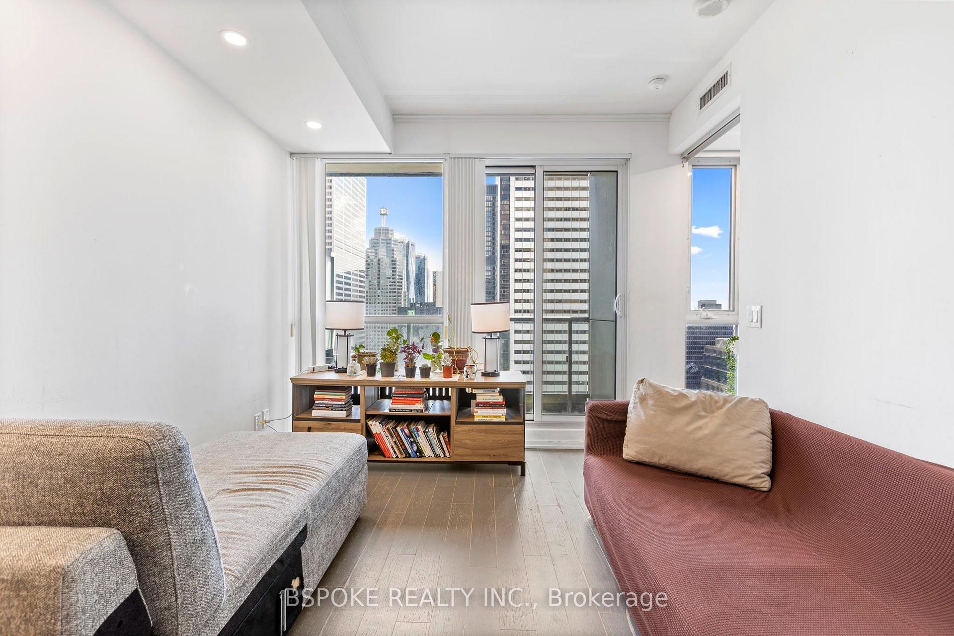 Photo 11 of Unit 4207, 70 Temperance Street, Toronto, Bay Street Corridor — HOMEH