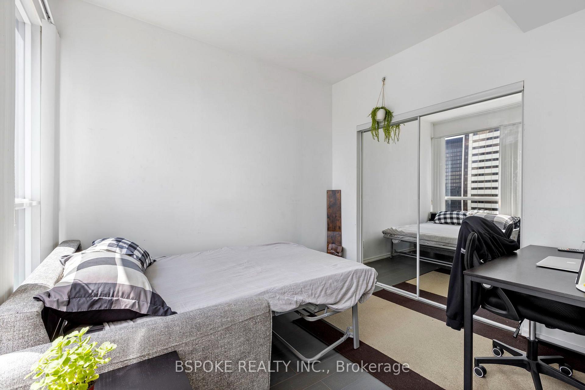 Photo 14 of Unit 4207, 70 Temperance Street, Toronto, Bay Street Corridor — HOMEH