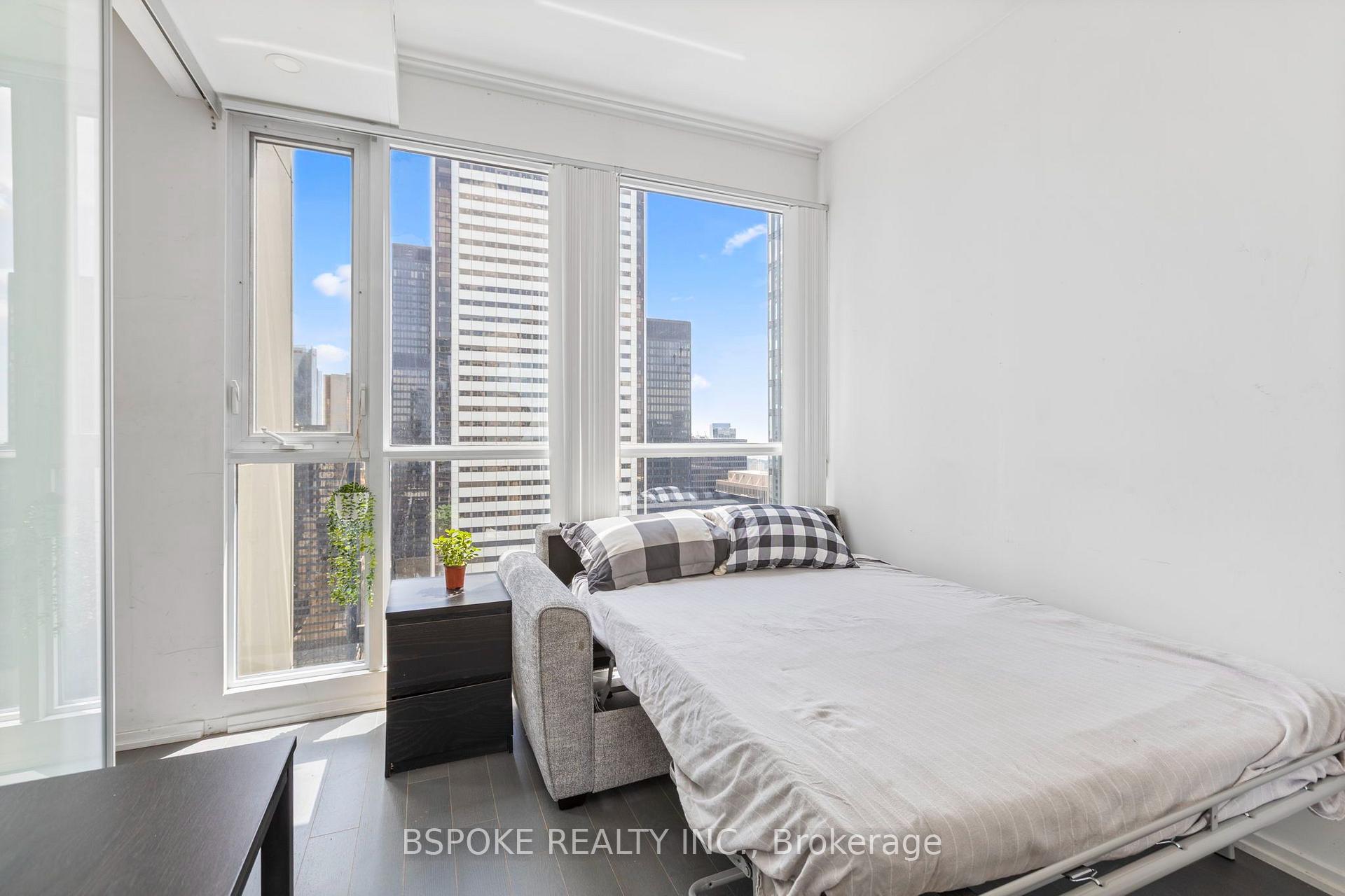 Photo 15 of Unit 4207, 70 Temperance Street, Toronto, Bay Street Corridor — HOMEH