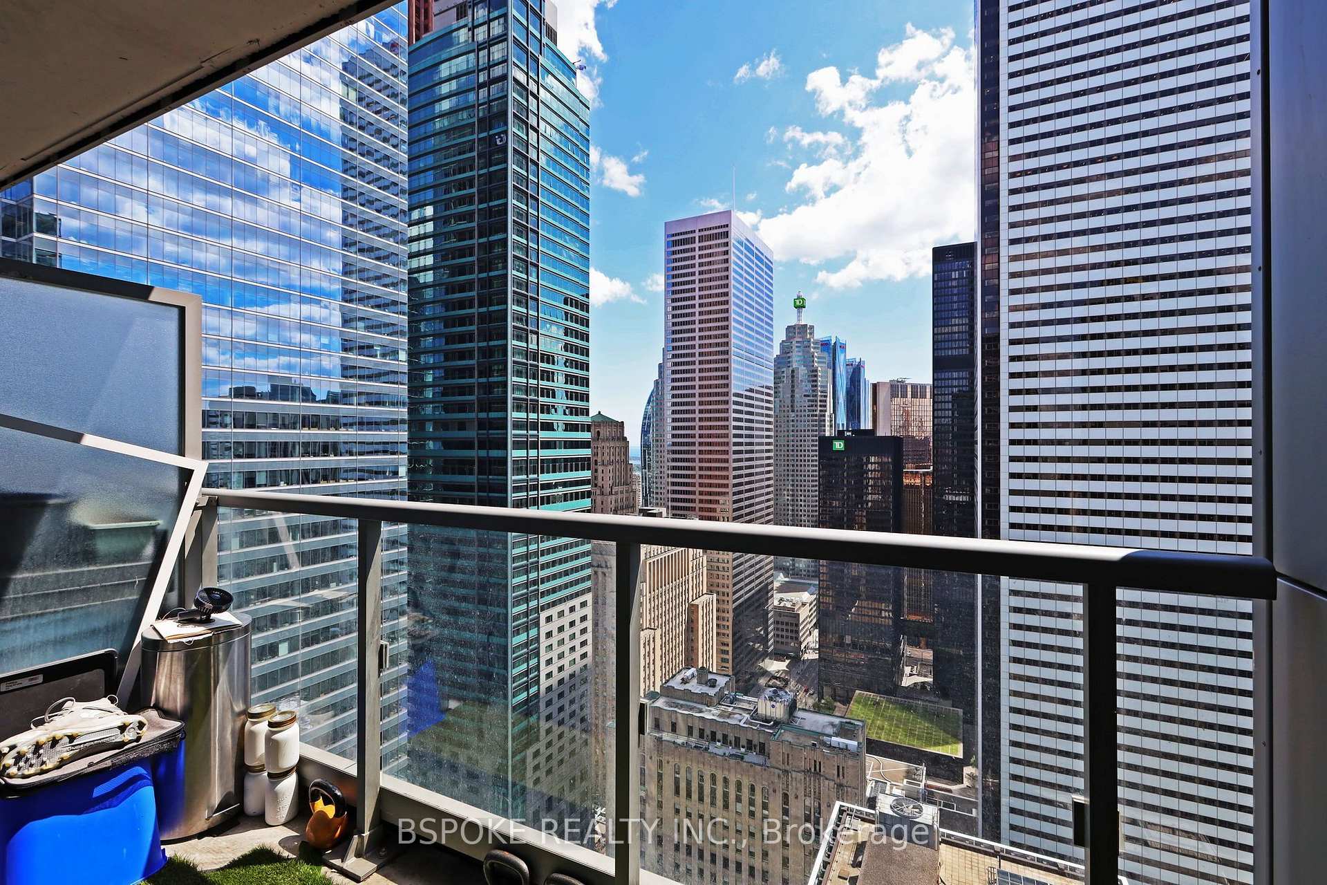 Photo 19 of Unit 4207, 70 Temperance Street, Toronto, Bay Street Corridor — HOMEH