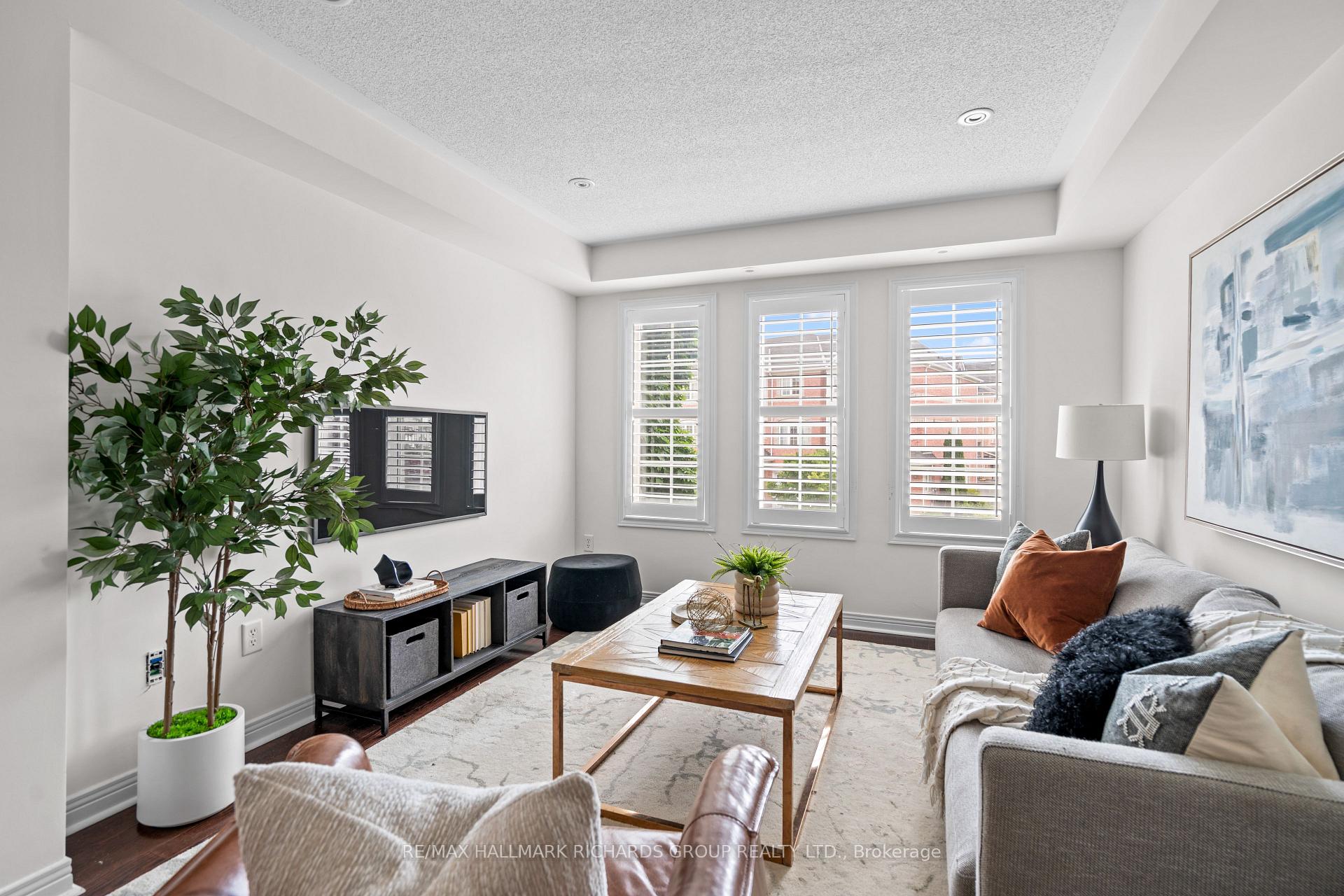 Photo 6 of 91 Wilkes Crescent, Scarborough, Clairlea-Birchmount — HOMEH