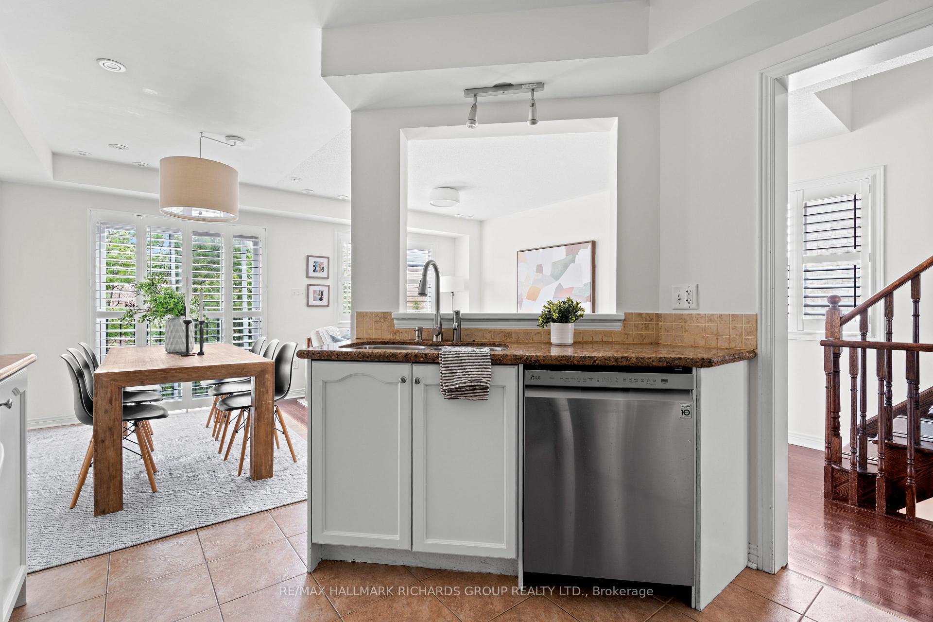 Photo 9 of 91 Wilkes Crescent, Scarborough, Clairlea-Birchmount — HOMEH