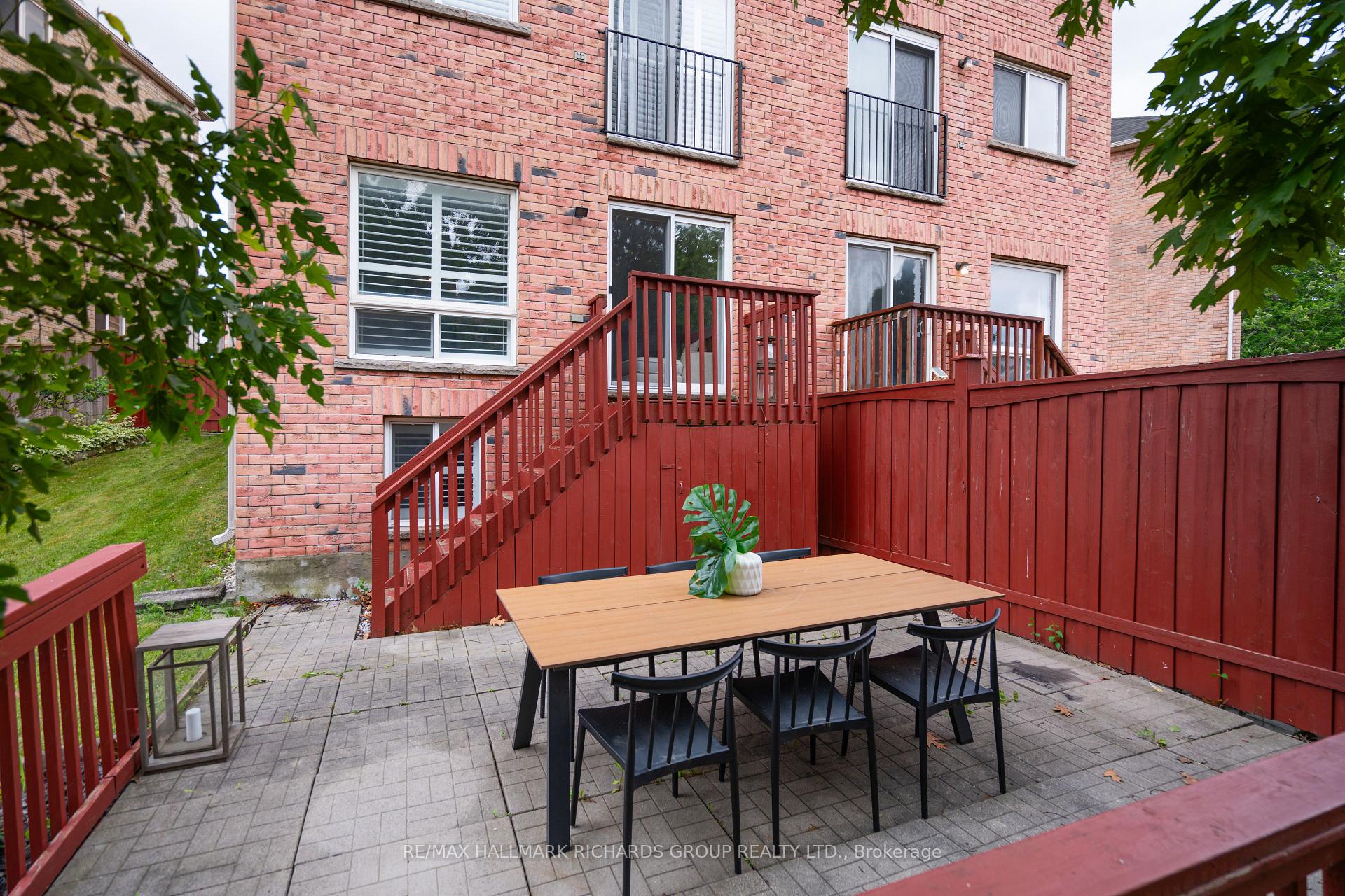 Photo 28 of 91 Wilkes Crescent, Scarborough, Clairlea-Birchmount — HOMEH
